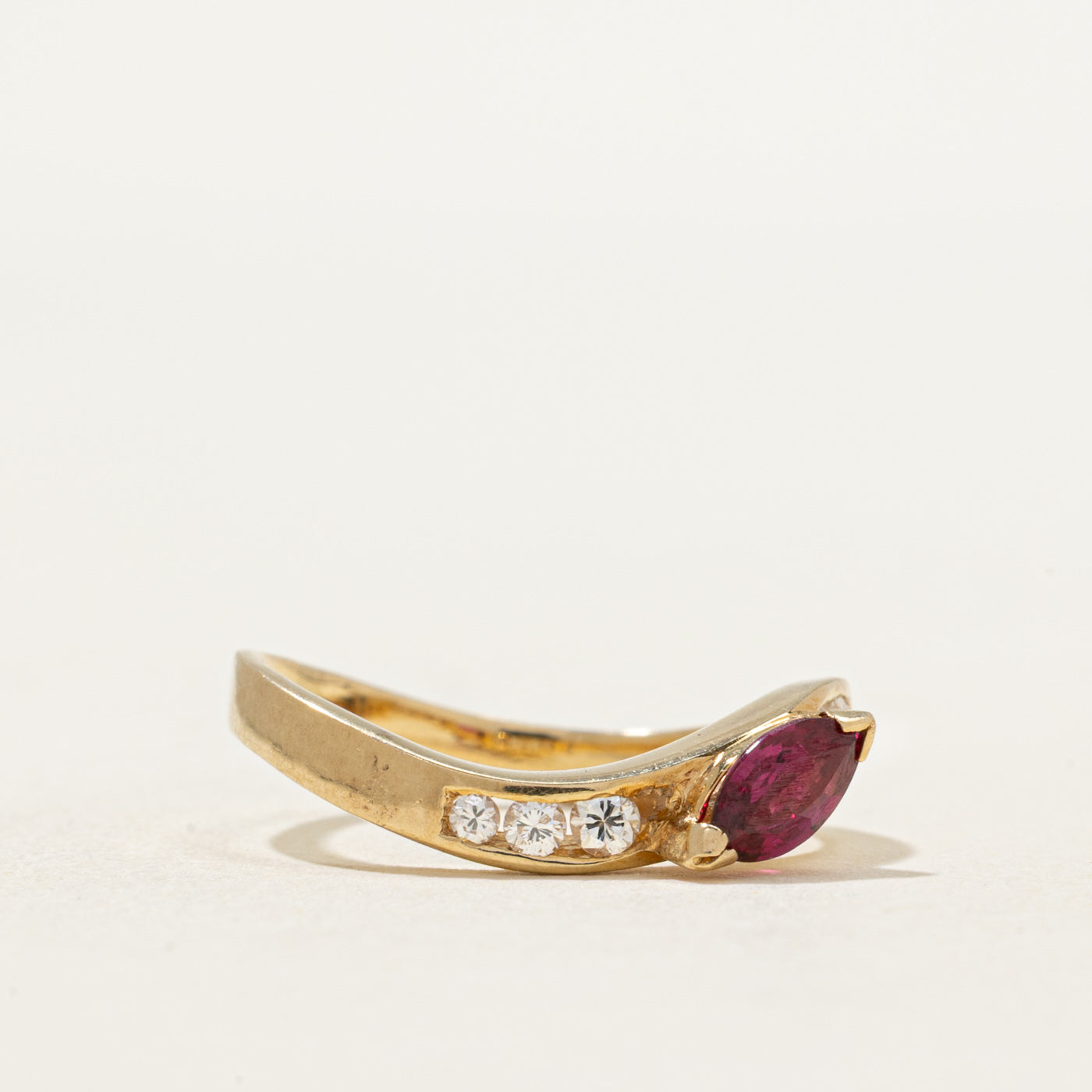 Ruby & Diamond Wave Ring | 0.33ct, 0.12ctw | SZ 5.25