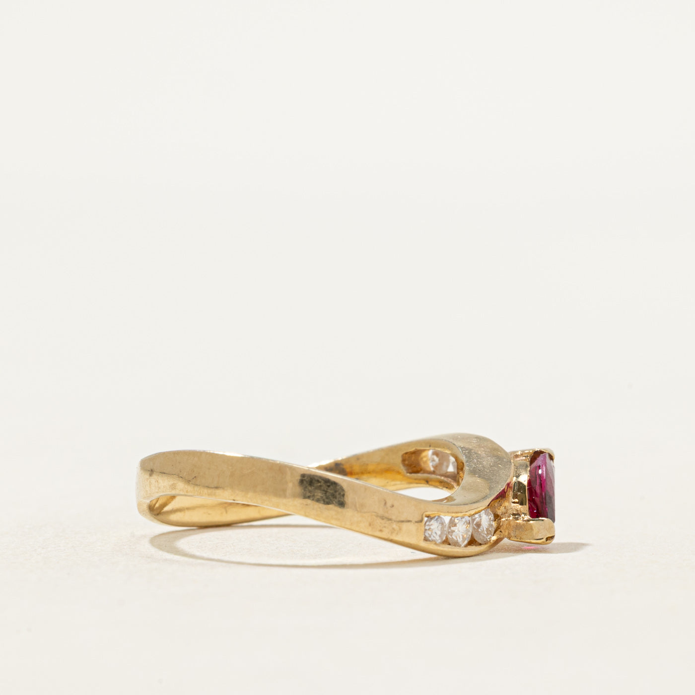 Ruby & Diamond Wave Ring | 0.33ct, 0.12ctw | SZ 5.25