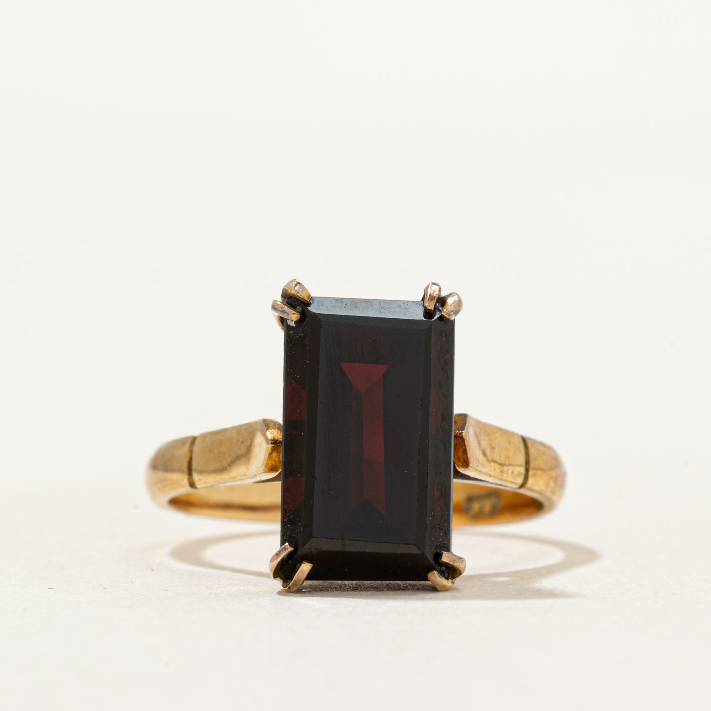 Bague en grenat taille émeraude | 5,00 ct | Taille 6,25