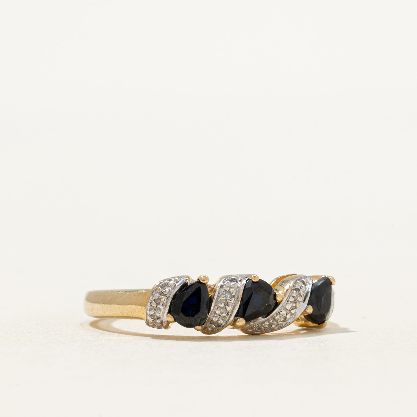 Bague saphir et diamants | 0,50 ct, 0,03 ct | Taille 6,75