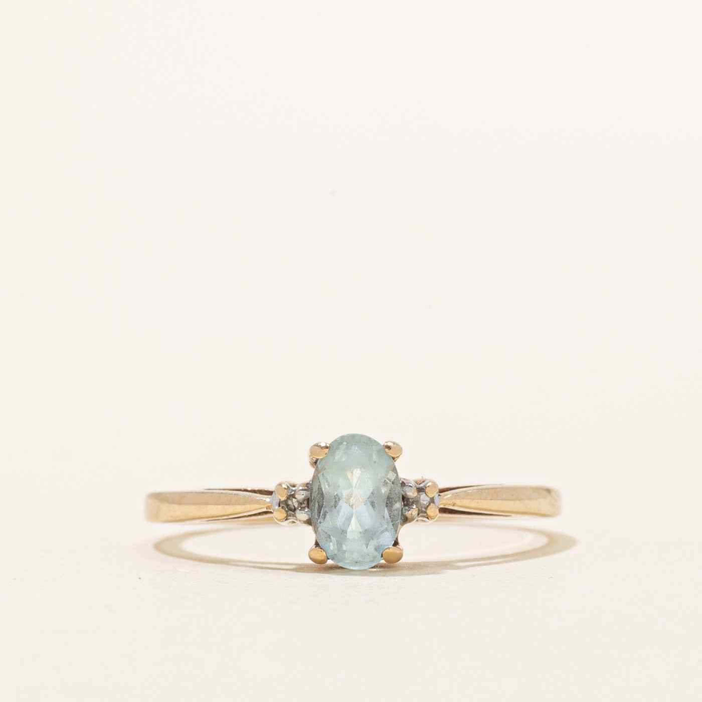 Oval Cut Aquamarine & Diamond Ring | 0.35ct, 0.005ctw | SZ 7