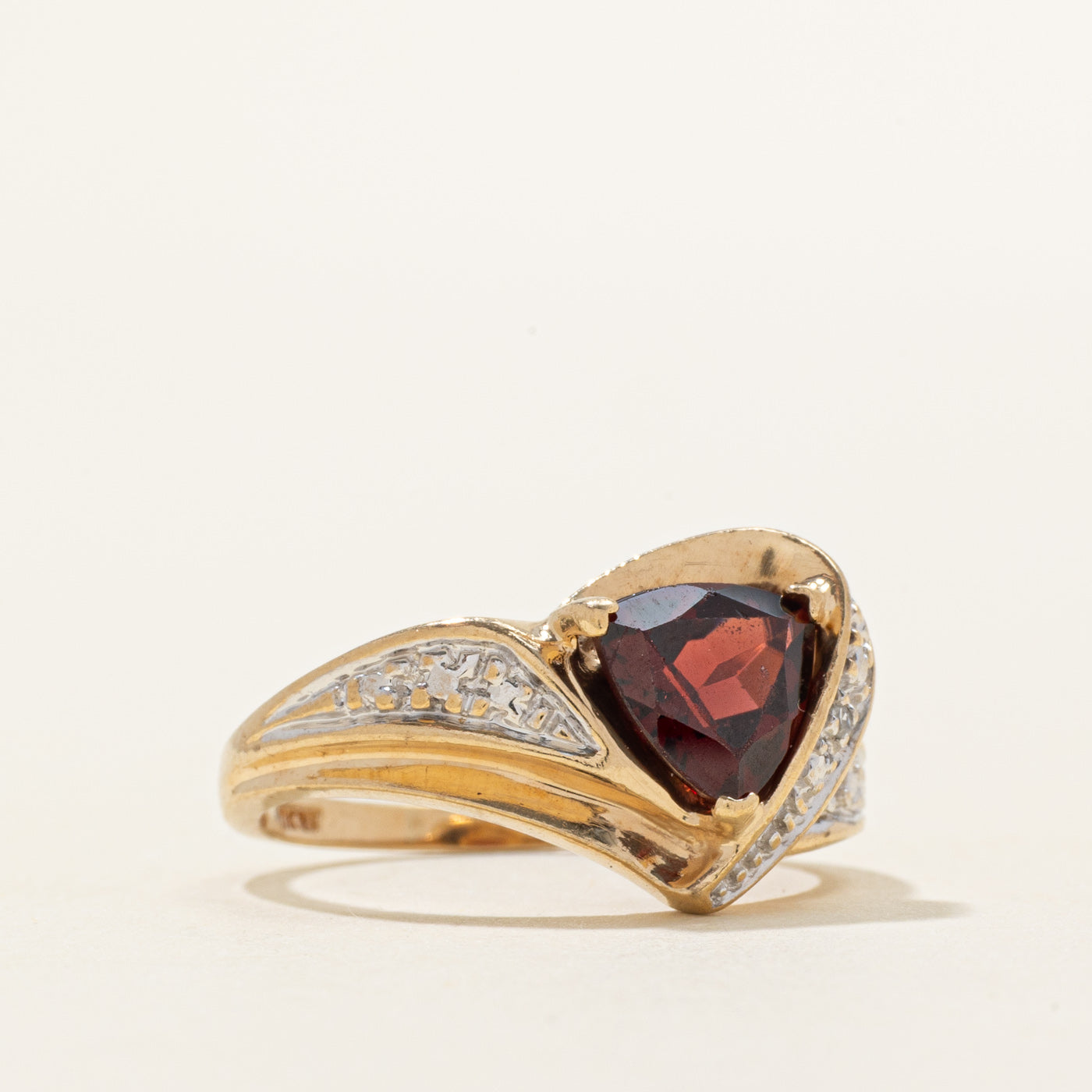 Trillion Cut Garnet & Diamond Ring | 1.65ct, 0.005ctw | SZ 6