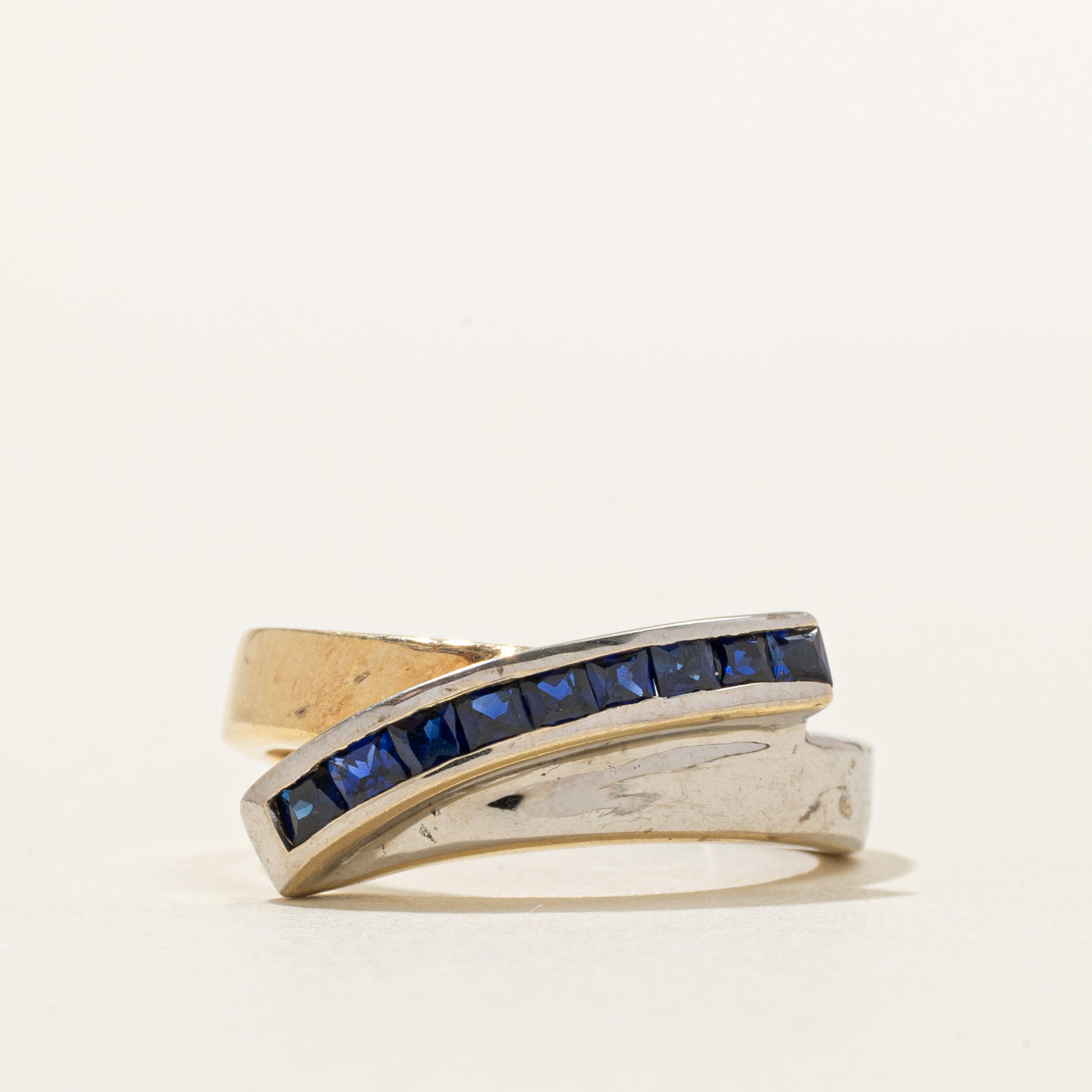 Bague saphir sertie en diagonale bicolore | 0,50 ct | Taille 8,25