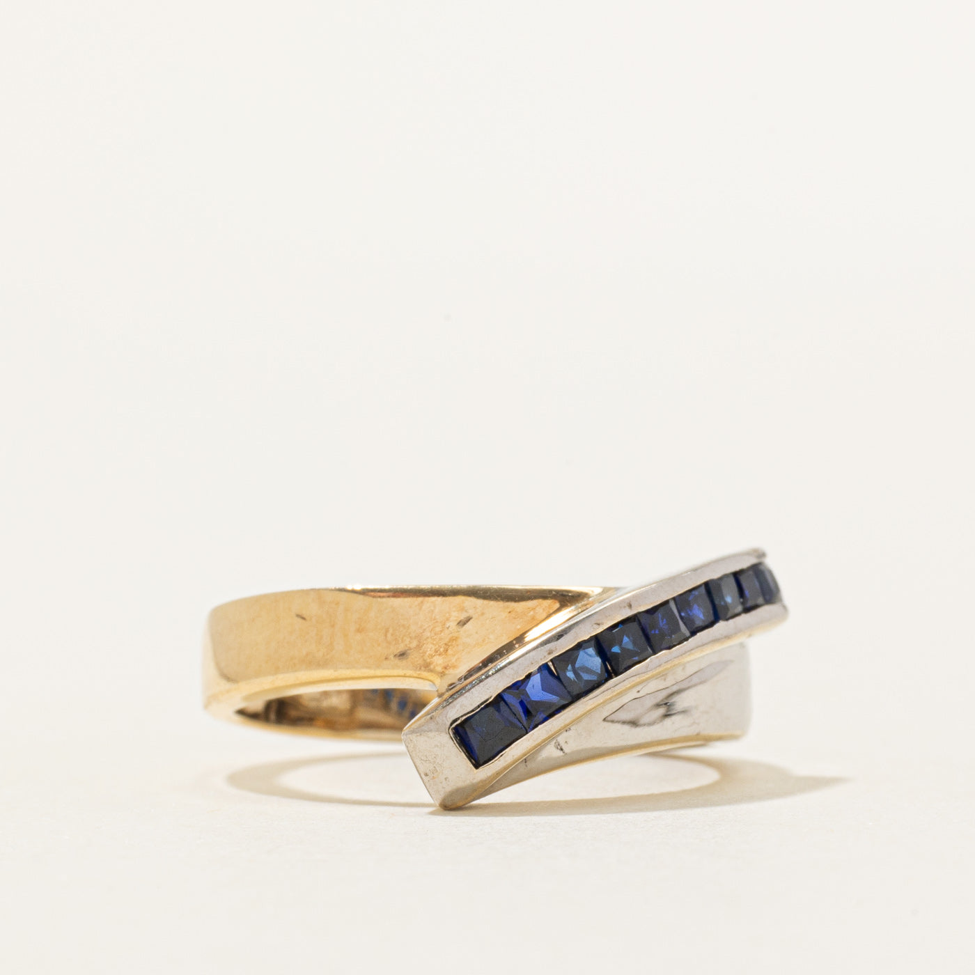 Bague saphir sertie en diagonale bicolore | 0,50 ct | Taille 8,25