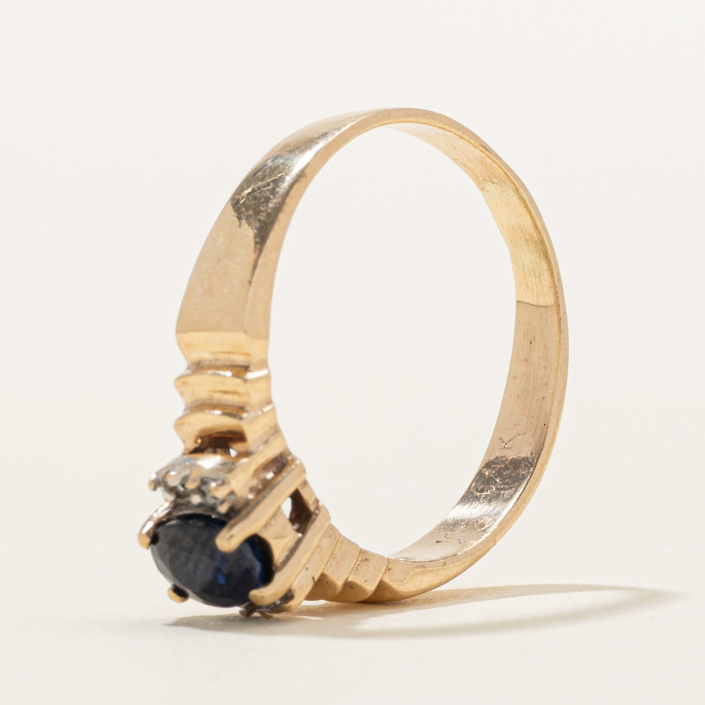Sapphire & Diamond Fluted Ring | 0.58ct, 0.04ctw | SZ 7