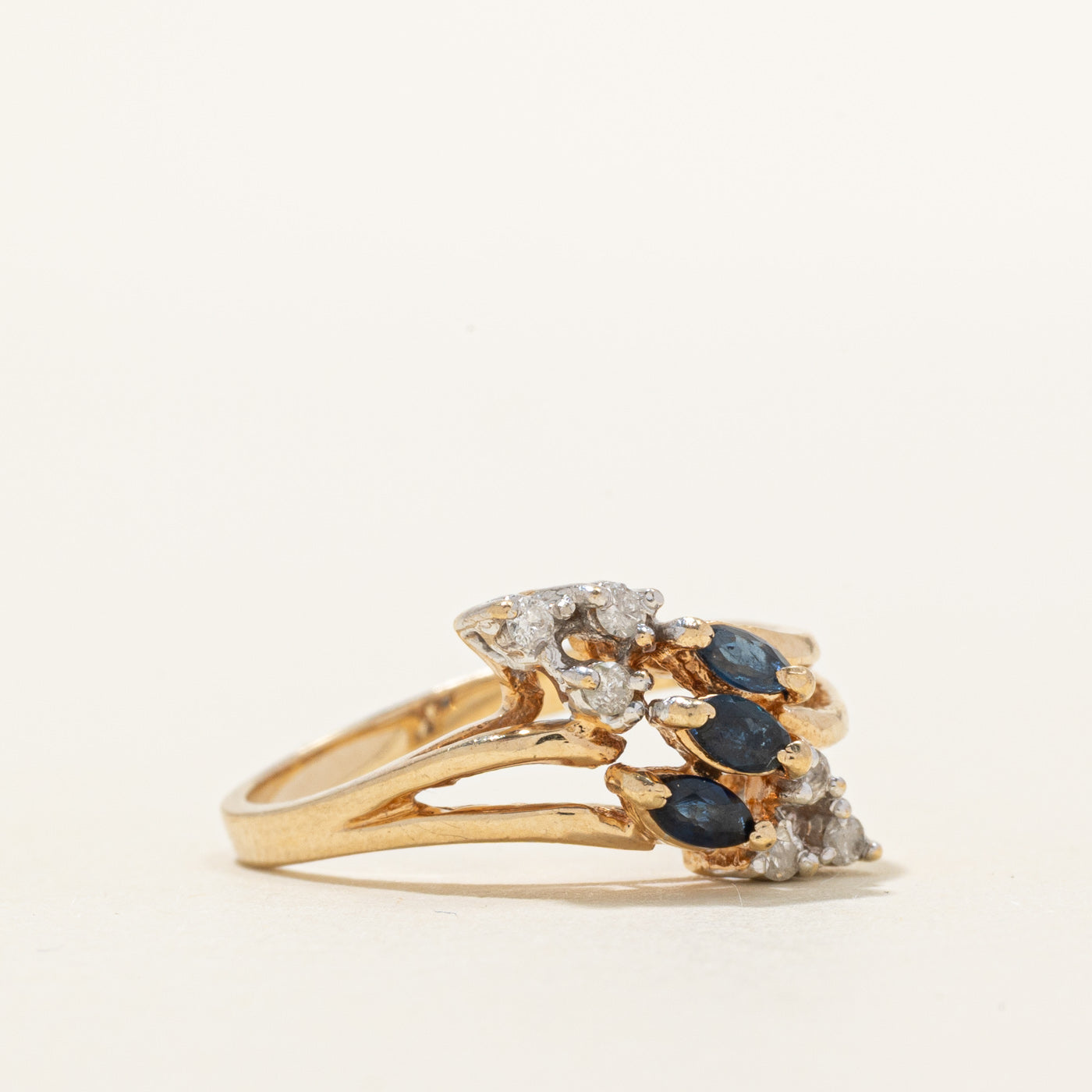 Diagonal Sapphire & Diamond Openwork Ring | 0.20ctw, 0.10ctw | SZ 5.75