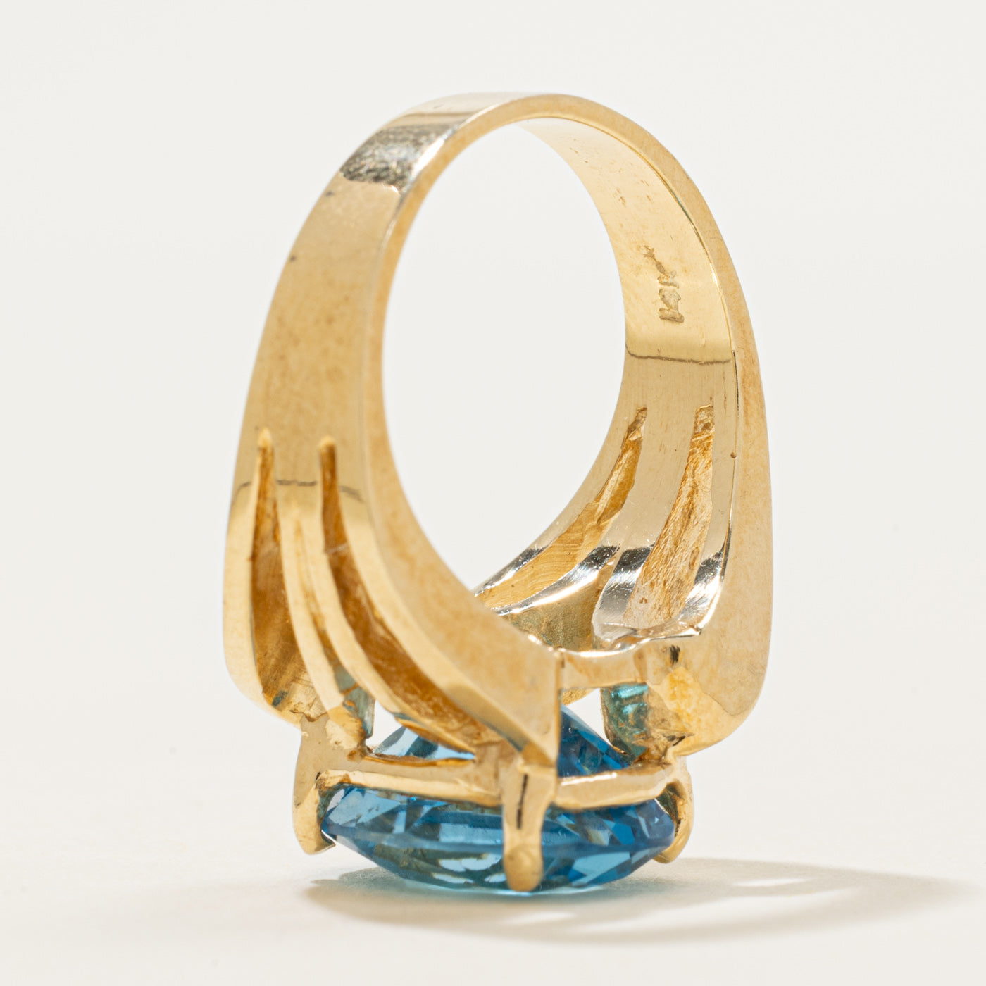Oval Cut Blue Topaz Cocktail Ring | 6.50ct | SZ 6