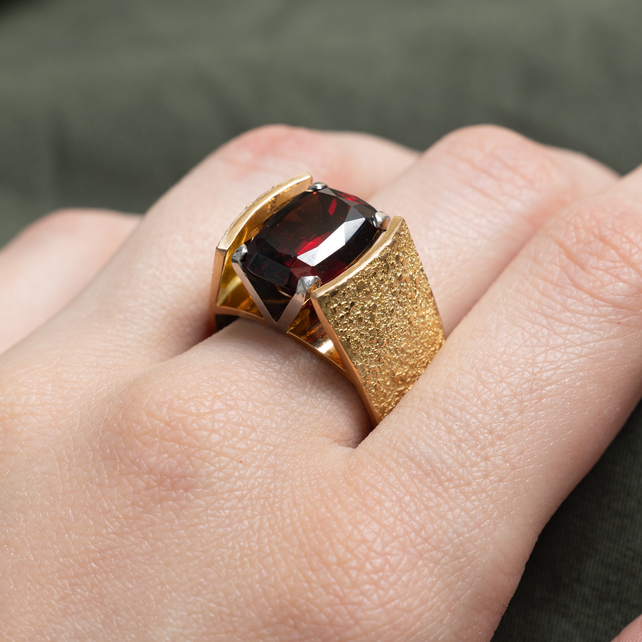 Oval Cut Garnet Statement Ring | 8ct | SZ 10