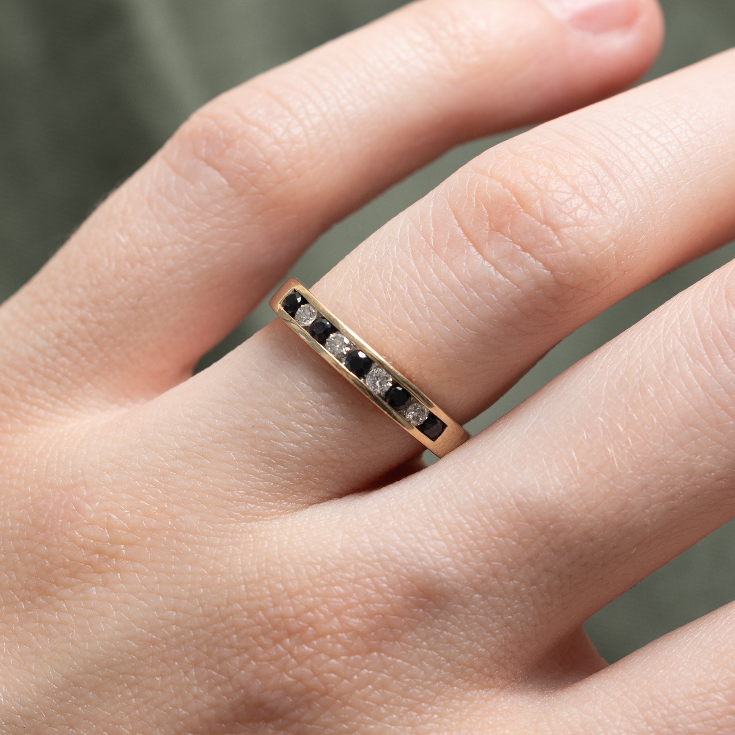 Semi Eternity Diamond & Sapphire Ring | 0.15ctw, 0.08ctw | SZ 5.5