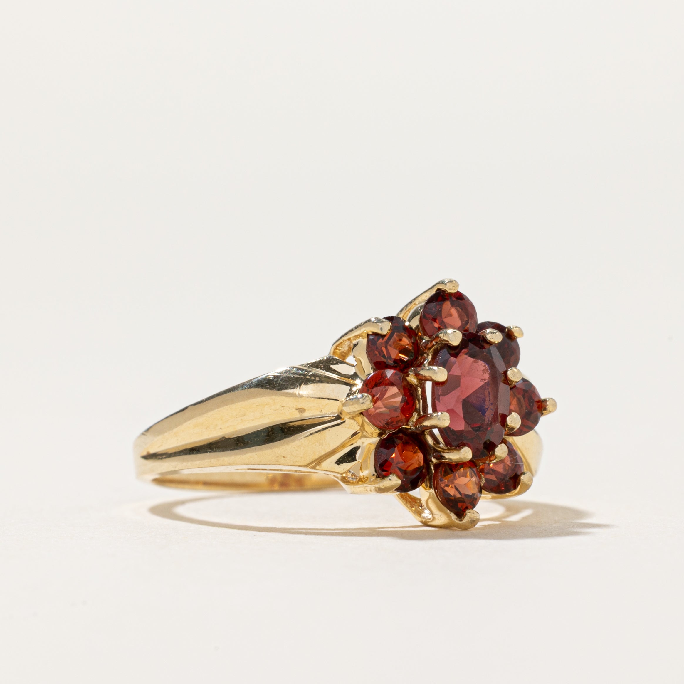 Garnet Petal Ring | 1.20ctw | SZ 6.75