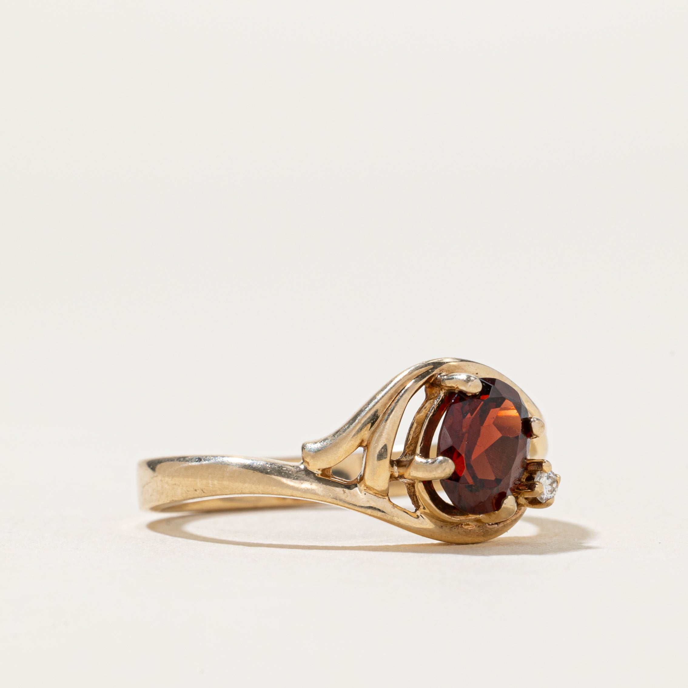 Oval Cut Garnet & Diamond Ring | 0.75ct, 0.01ct | SZ 6.75