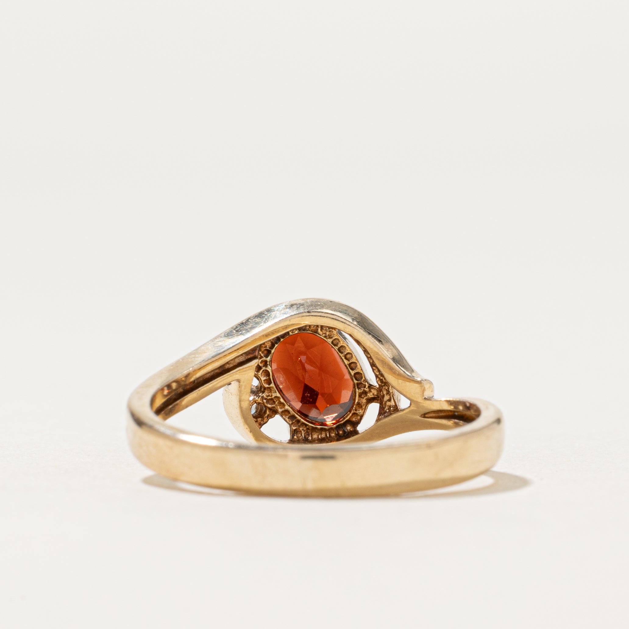 Oval Cut Garnet & Diamond Ring | 0.75ct, 0.01ct | SZ 6.75