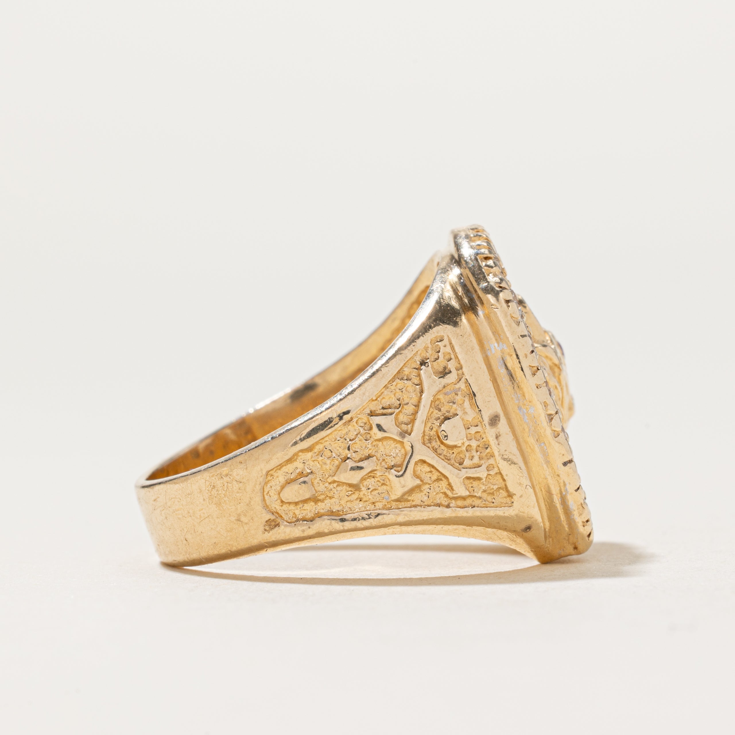 Diamond & Ruby Horse Ring | 0.40ctw, 0.01ct | SZ 9.5
