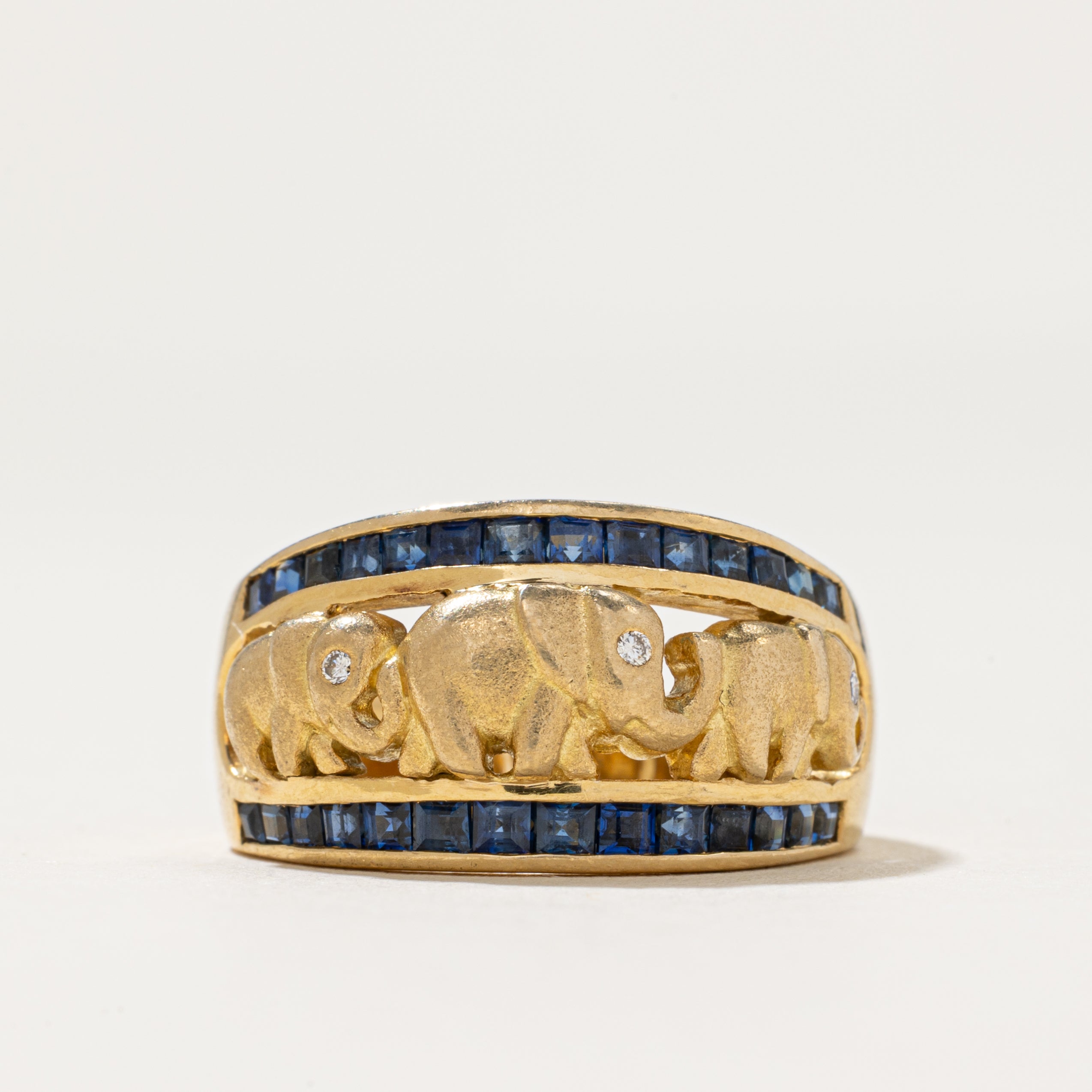 Bague éléphant en saphir et diamants | 0,86 ct, 0,02 ct | Taille 8