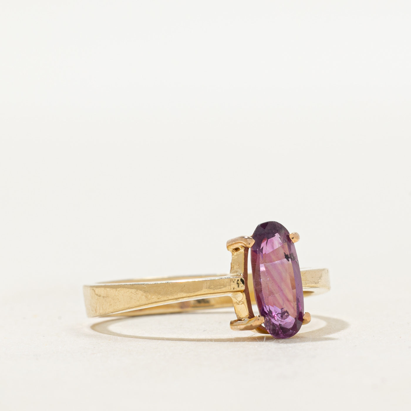 Oval Cut Bezel Set Purple Sapphire Ring | 1.10ct | SZ 7.5