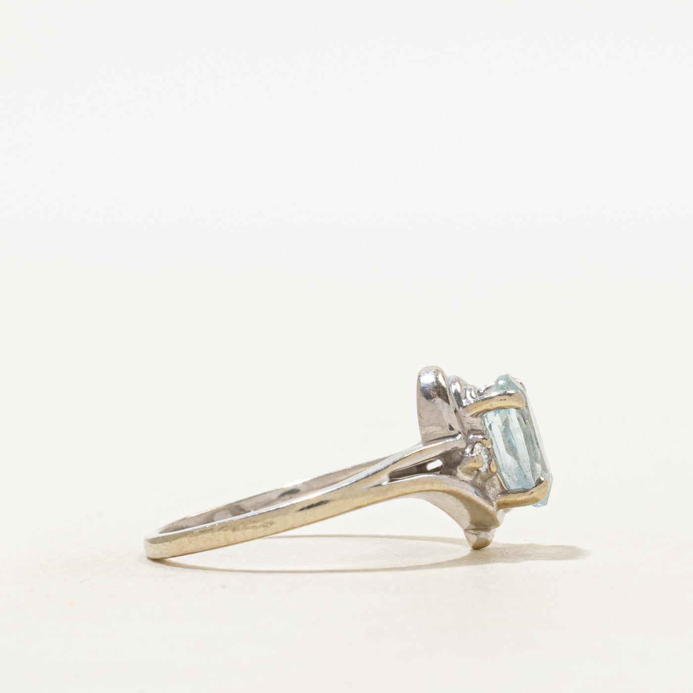 Aquamarine & Diamond Openwork Bypass Ring | 0.70ct, 0.03ct | SZ 5.25