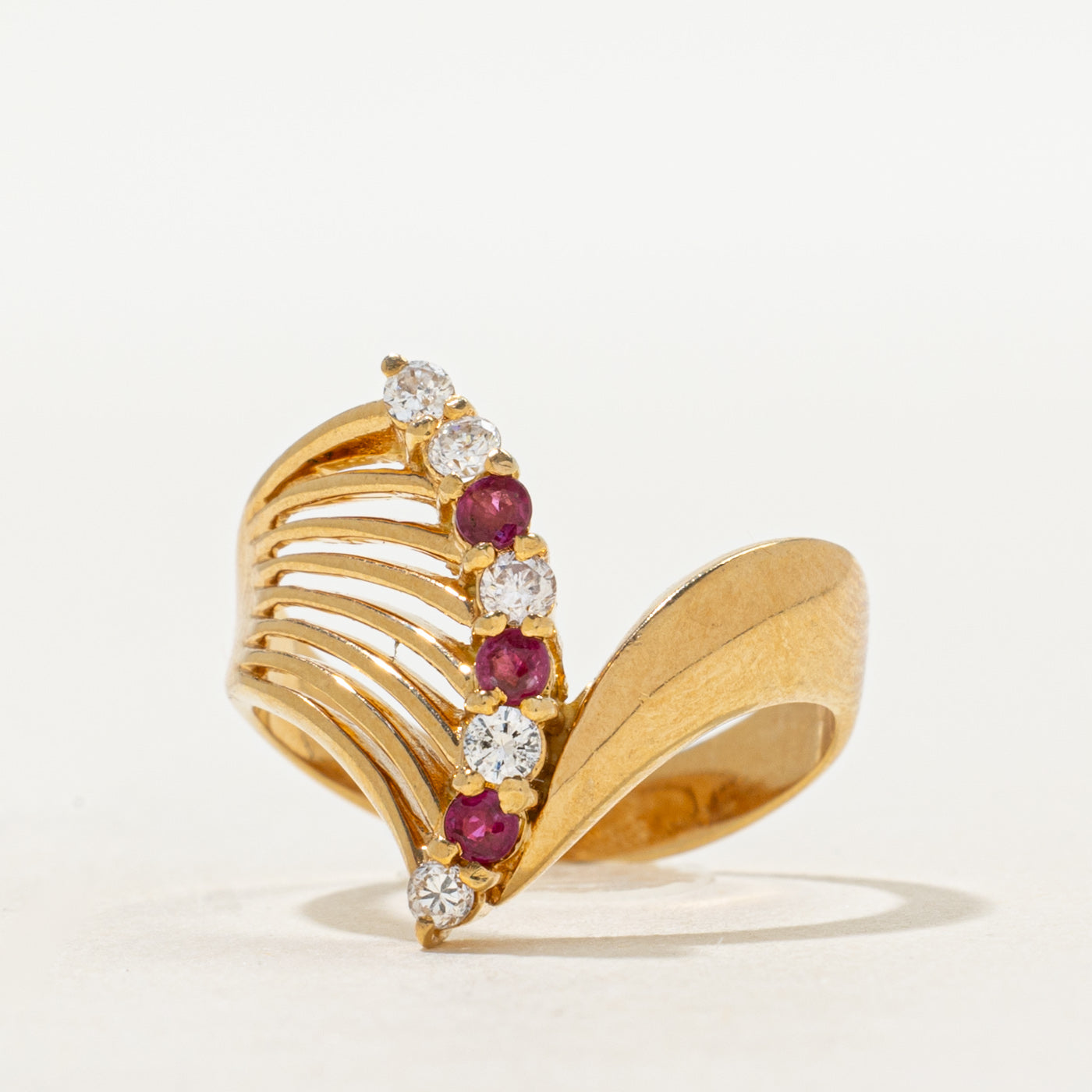 18k Ruby & Diamond Openwork Chevron Ring | 0.16ctw, 0.14ctw | SZ 6.25