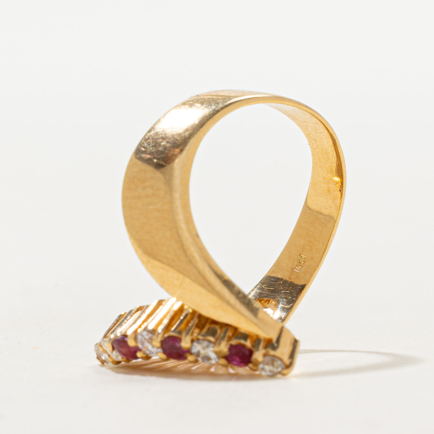 18k Ruby & Diamond Openwork Chevron Ring | 0.16ctw, 0.14ctw | SZ 6.25