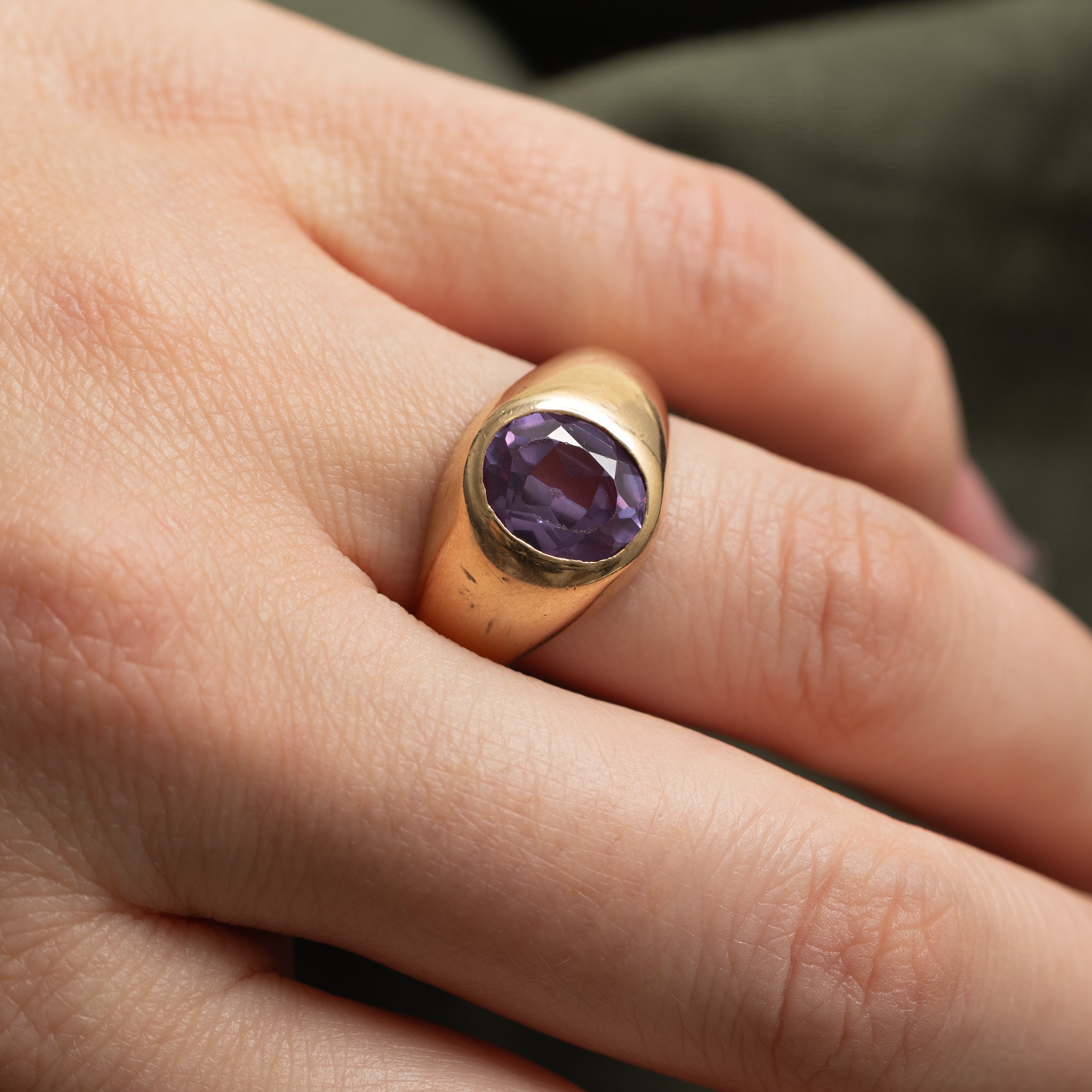 Solitaire Synthetic Colour Change Sapphire Ring | 3.00ct | SZ 9.25