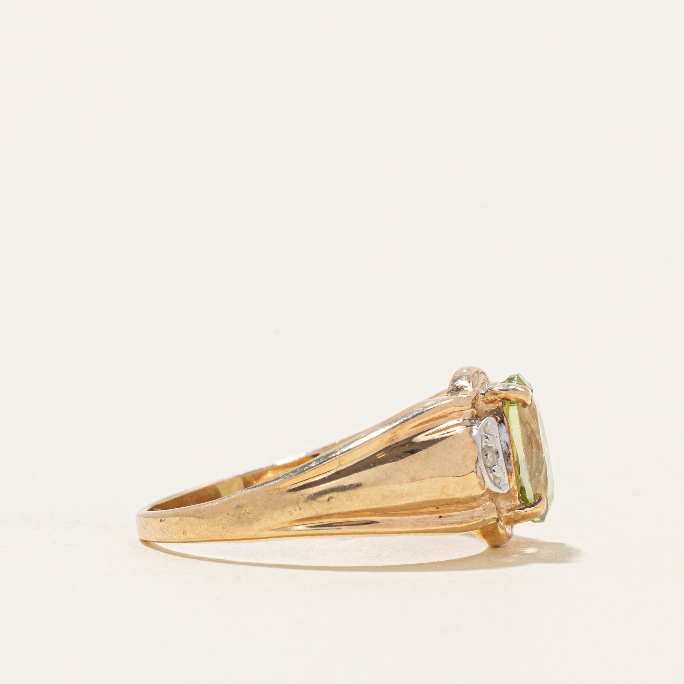 Peridot & Diamond Accented Grooved Ring | 1.50ct, 0.01ctw | SZ 7