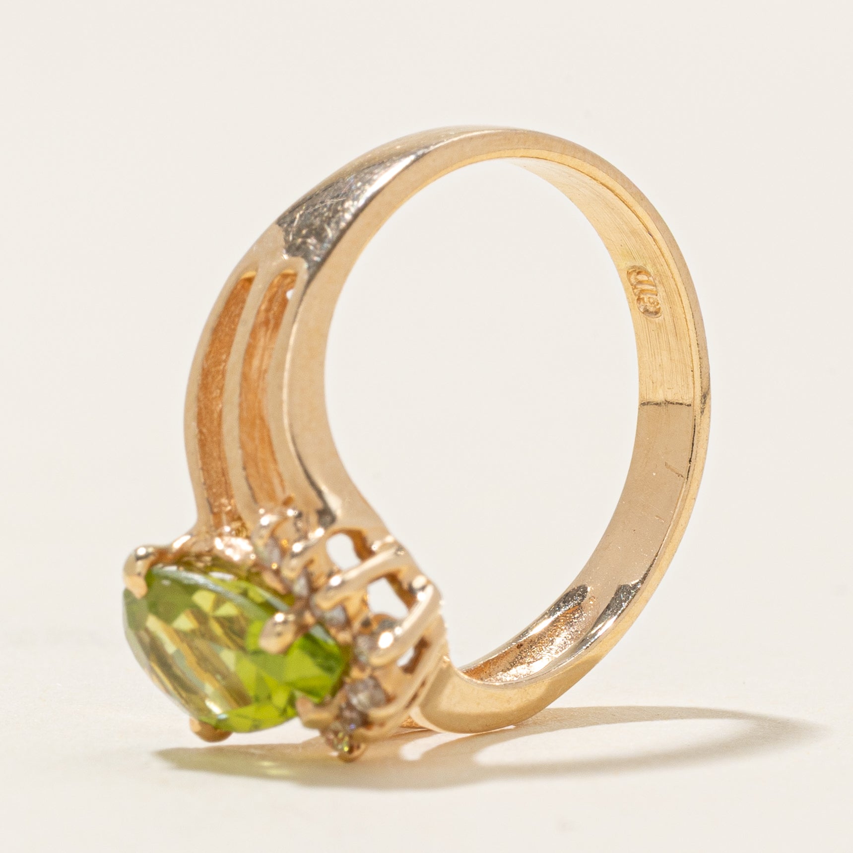 Pear Cut Peridot & Diamond Accented Chevron Ring | 1.50ct, 0.07ctw | SZ 5.75