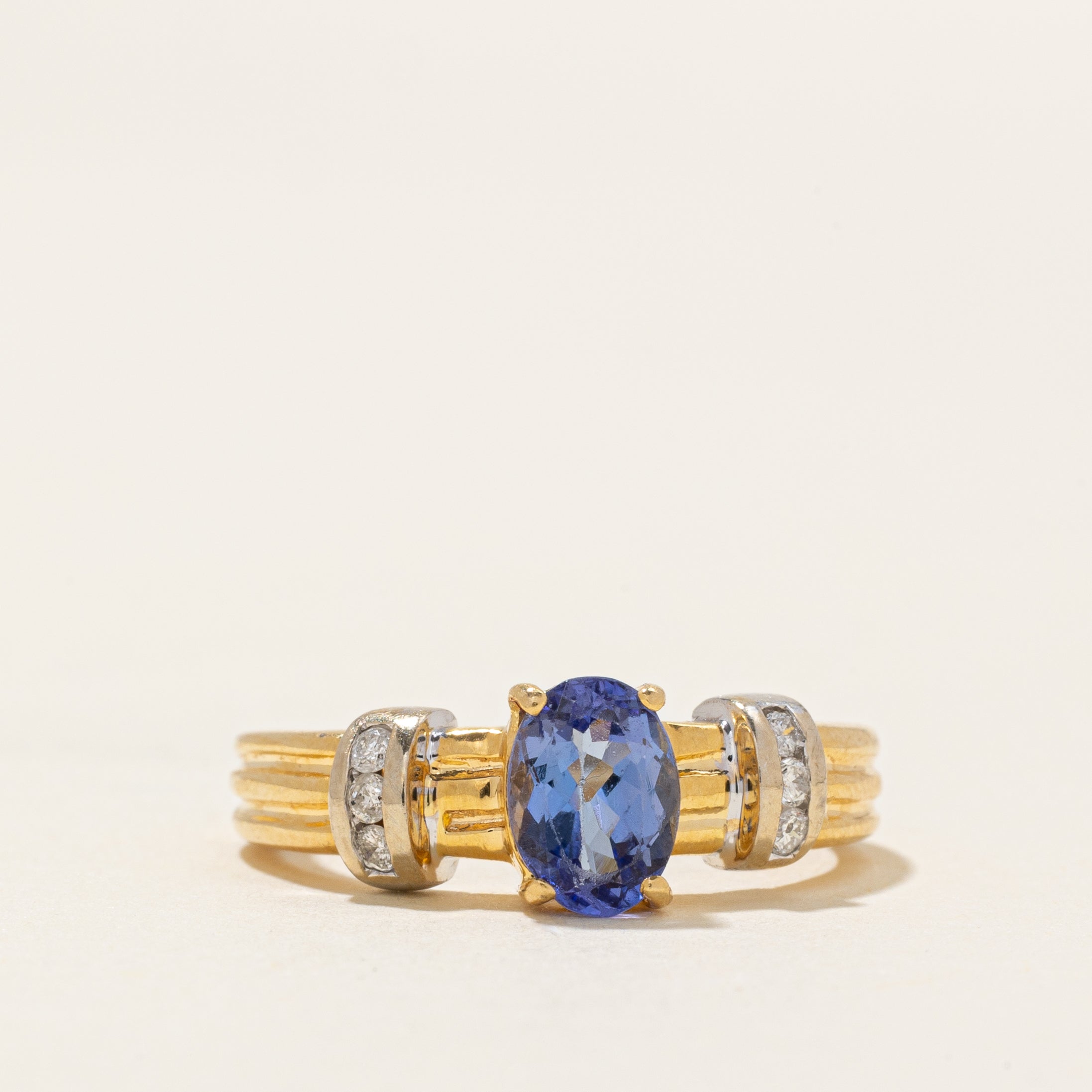 18k Oval Cut Tanzanite & Diamond Accented Ring | 0.83ct | SZ 5.25