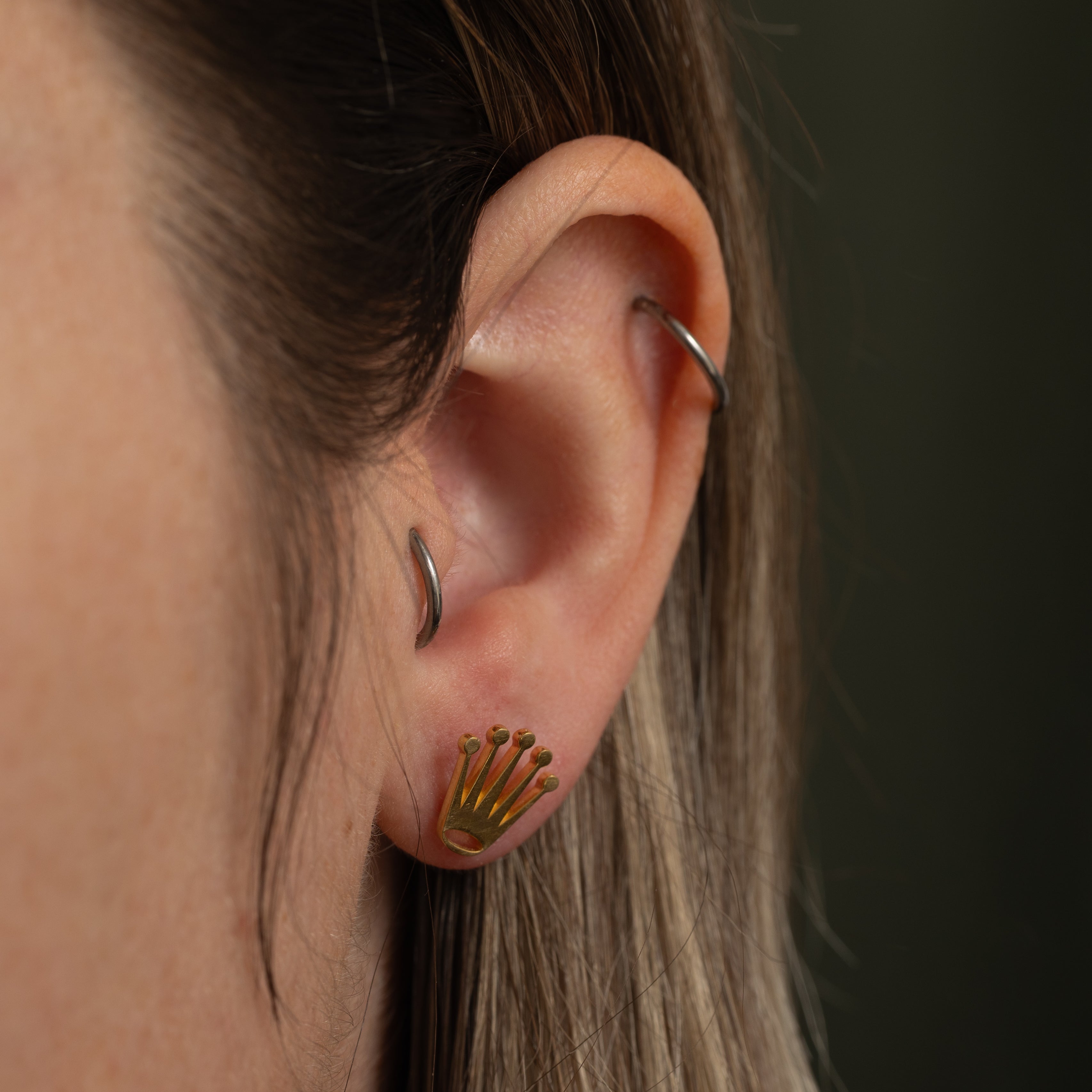 18k Yellow Gold Crown Stud Earrings