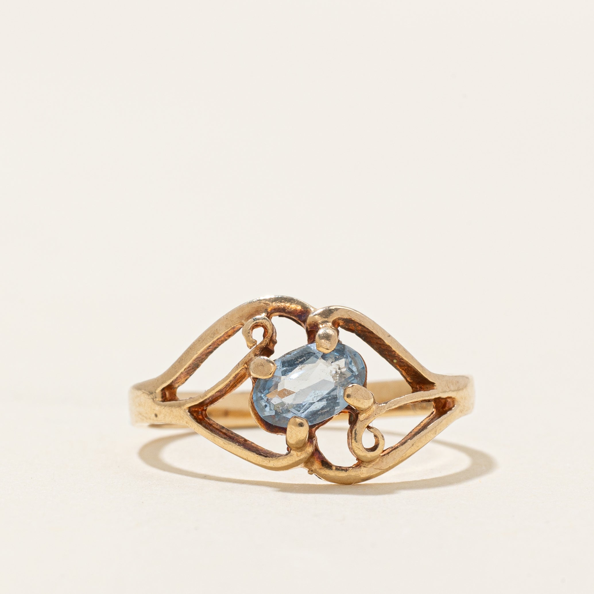 Bague solitaire ajourée en spinelle synthétique | 0,45 ct | Taille 6