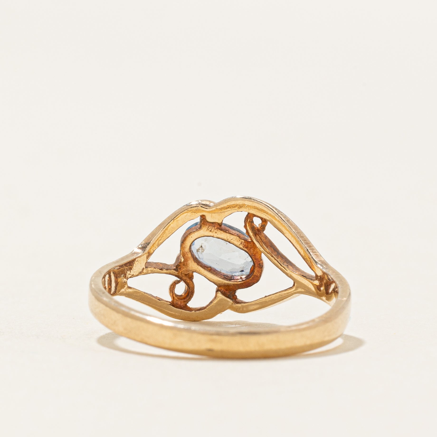 Bague solitaire ajourée en spinelle synthétique | 0,45 ct | Taille 6