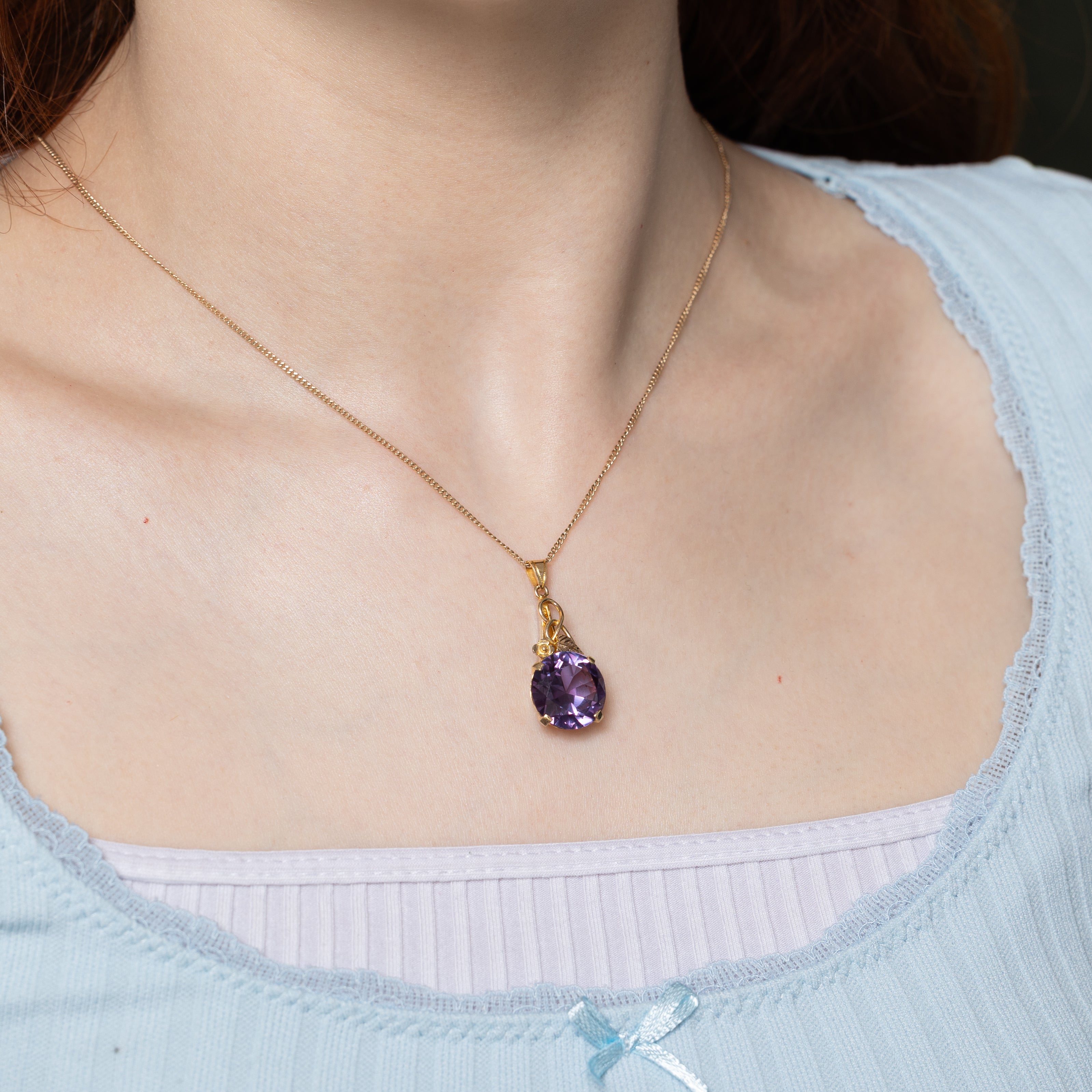 Basket Set Synthetic Colour-Changing Sapphire Floral Pendant | 11.00ct