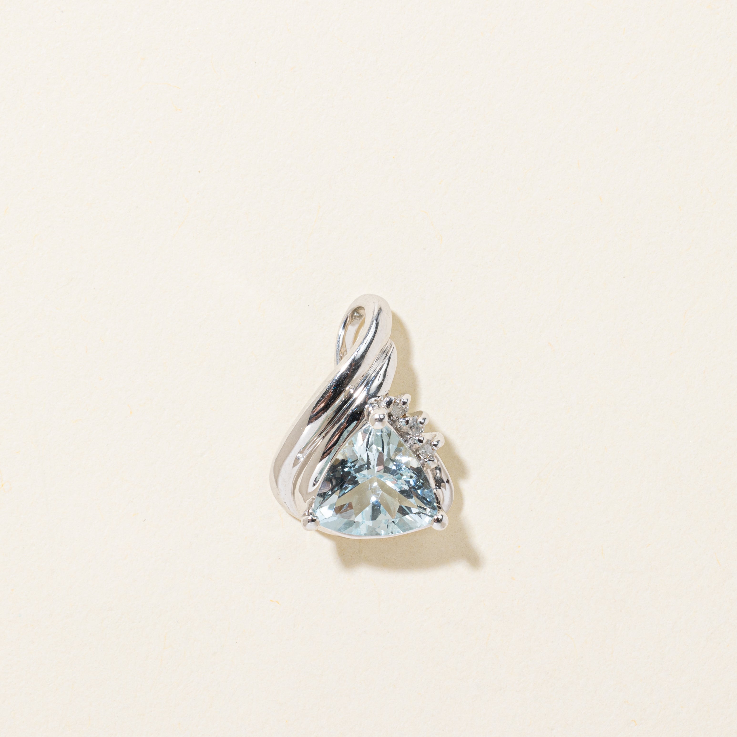Trillion Cut Aquamarine & Diamond Grooved Pendant | 1.50ct, 0.03ctw