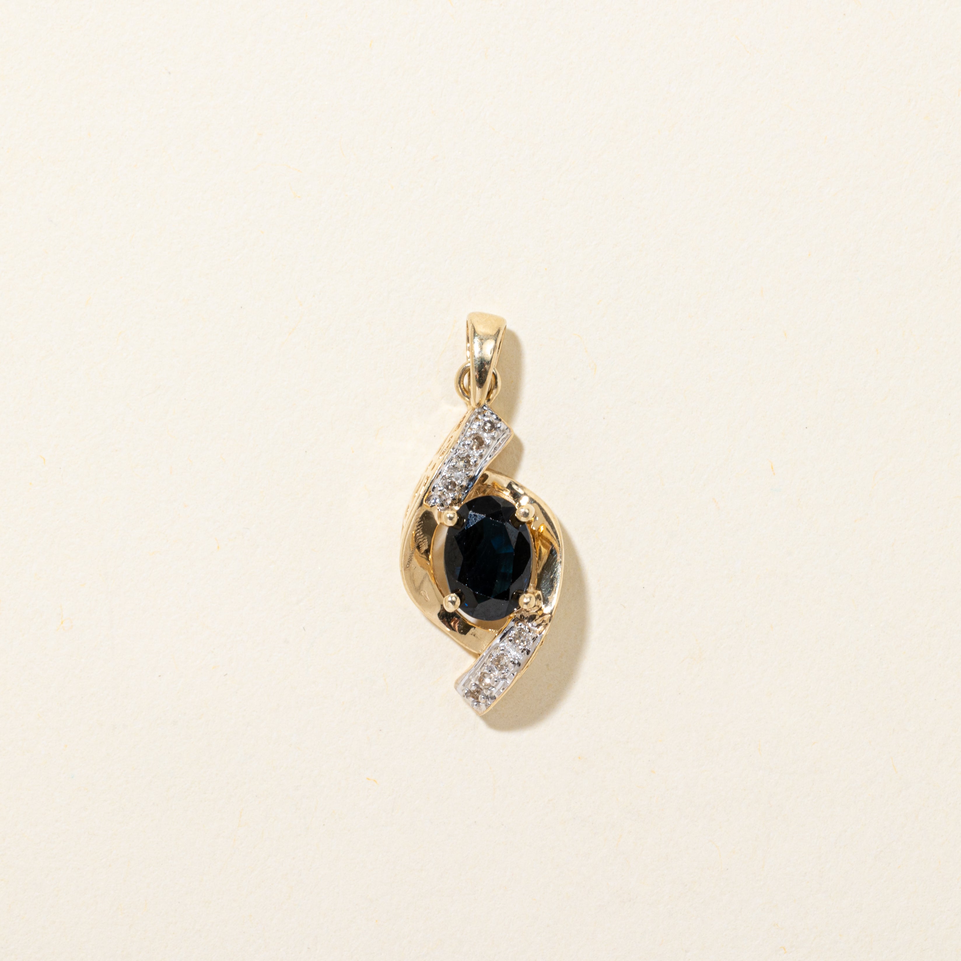 Oval Cut Sapphire & Diamond Pendant | 1.00ct, 0.04ctw