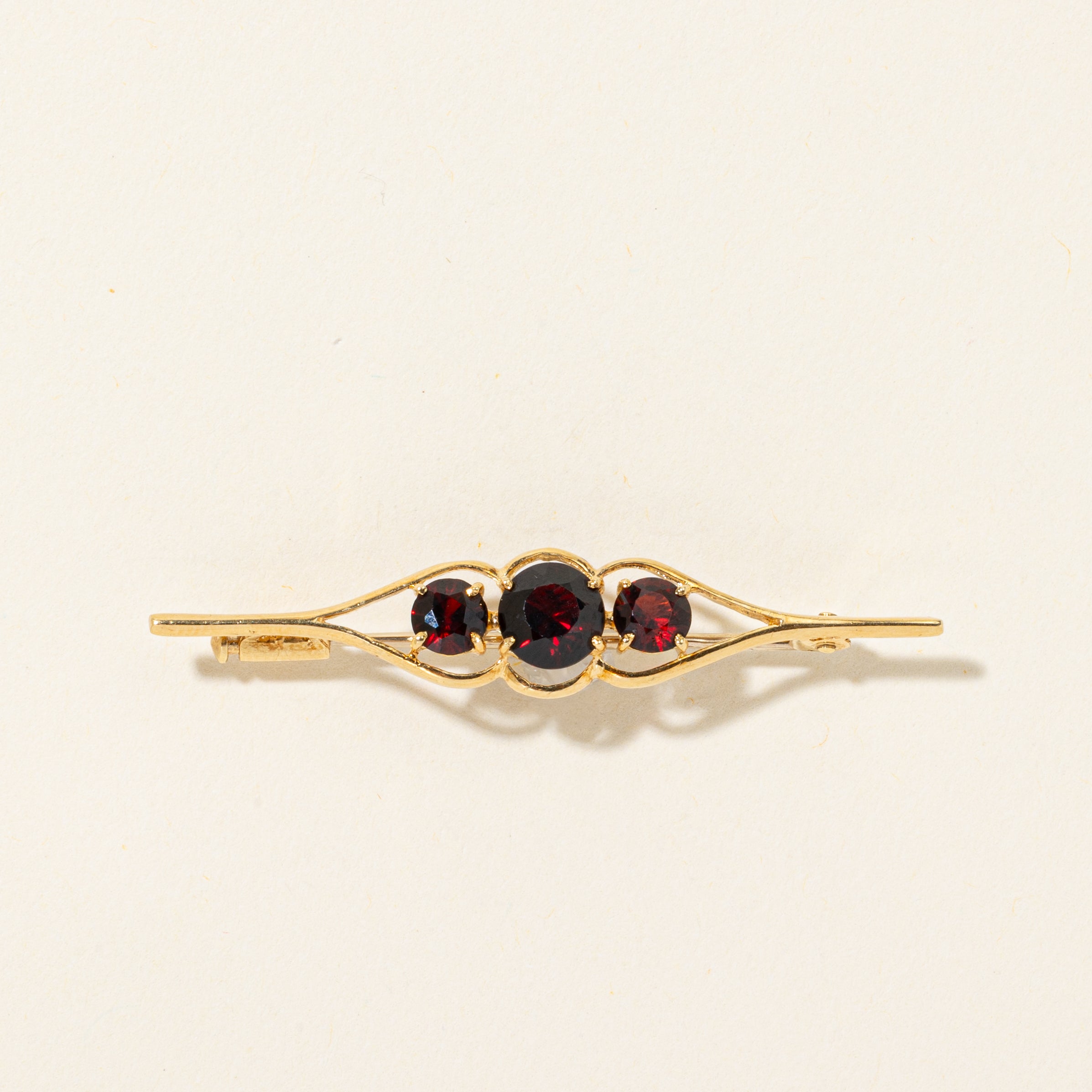 18k Three-Stone Garnet Openwork Brooch | 2.00ctw