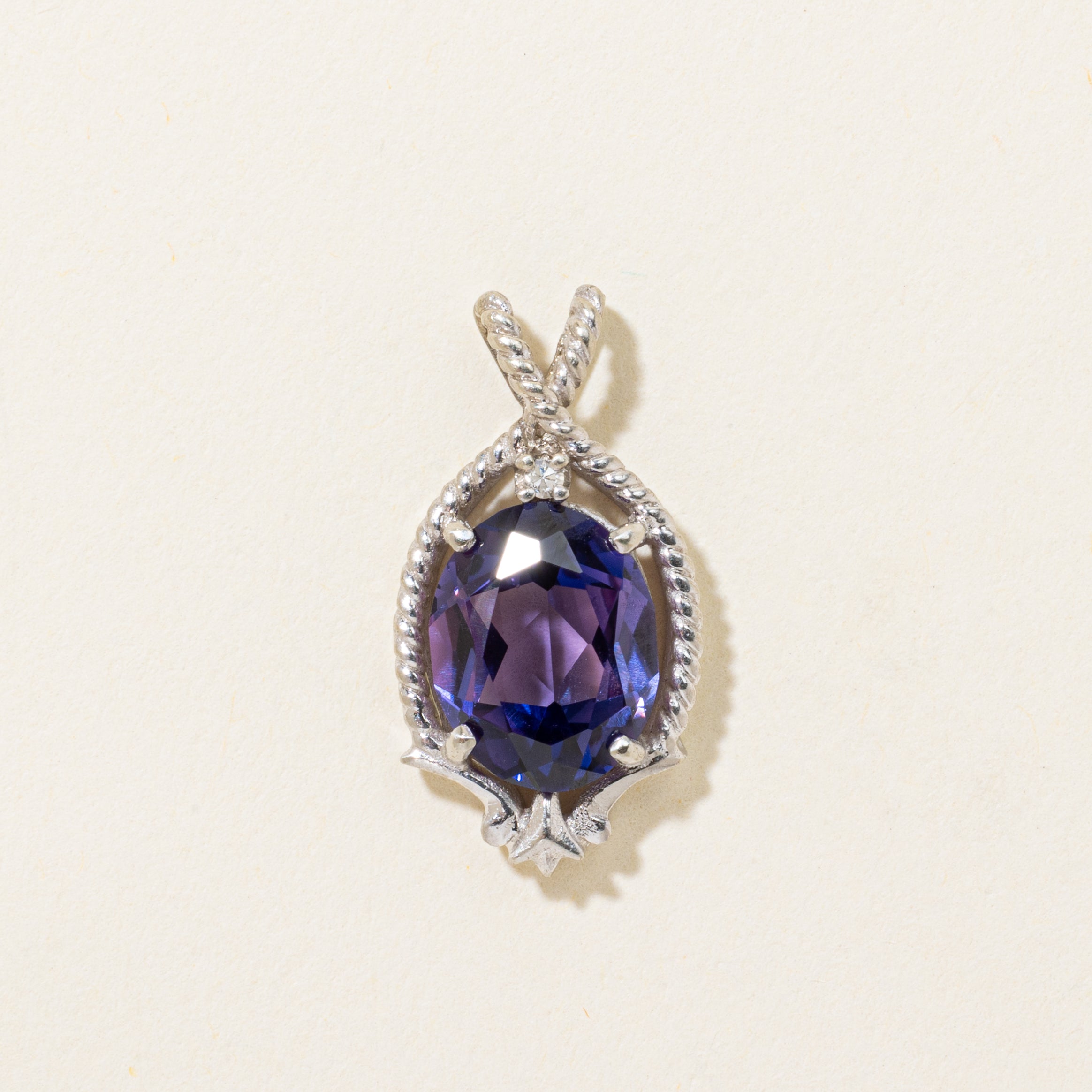 Synthetic Colour-Changing Sapphire Rope Pendant | 2.60ct