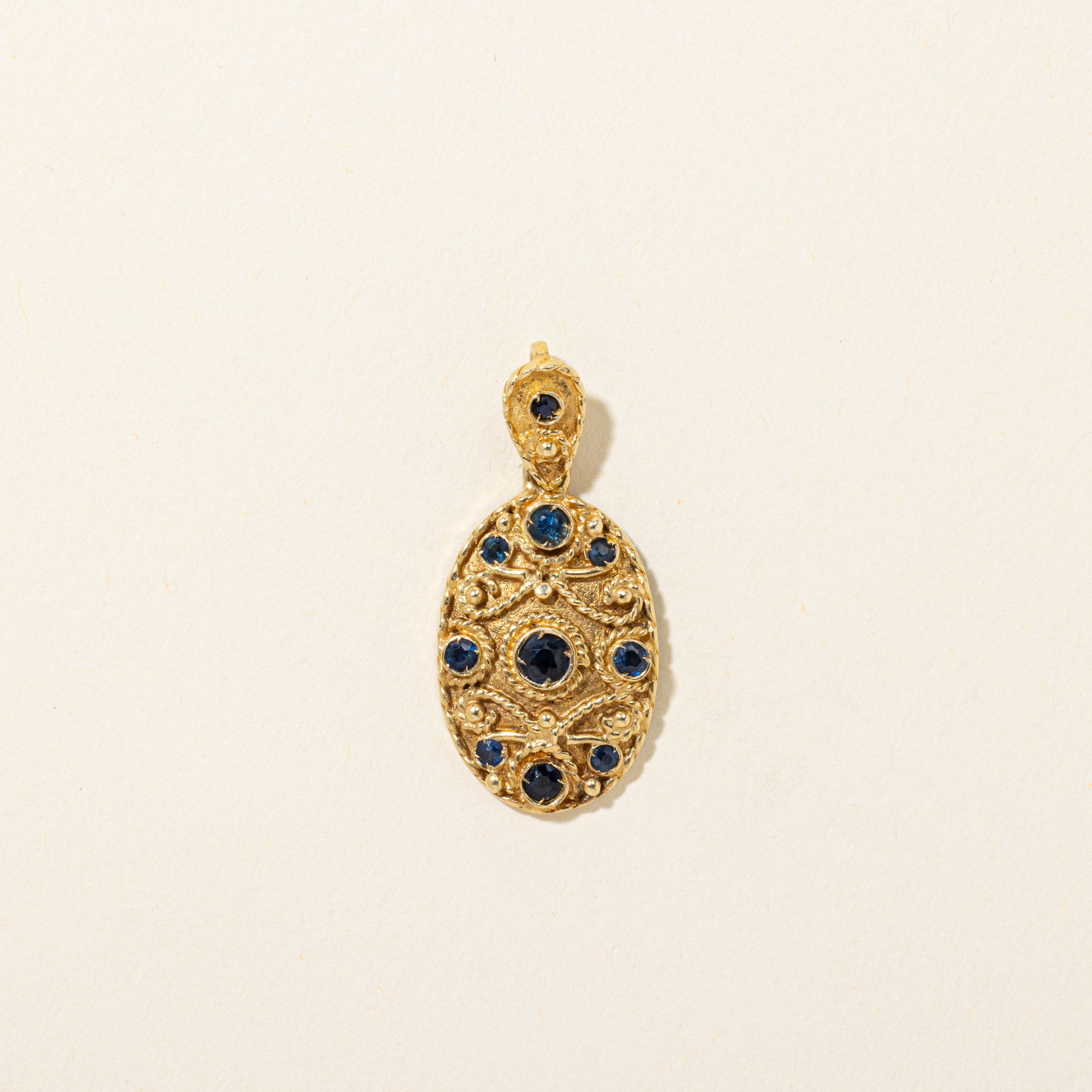 18k Sapphire Engraved Rope Textured Pendant | 0.42ctw