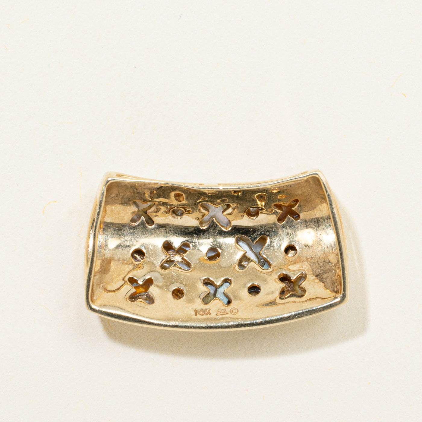 Pendentif coulissant en nacre (grand modèle) | 0,92 ct
