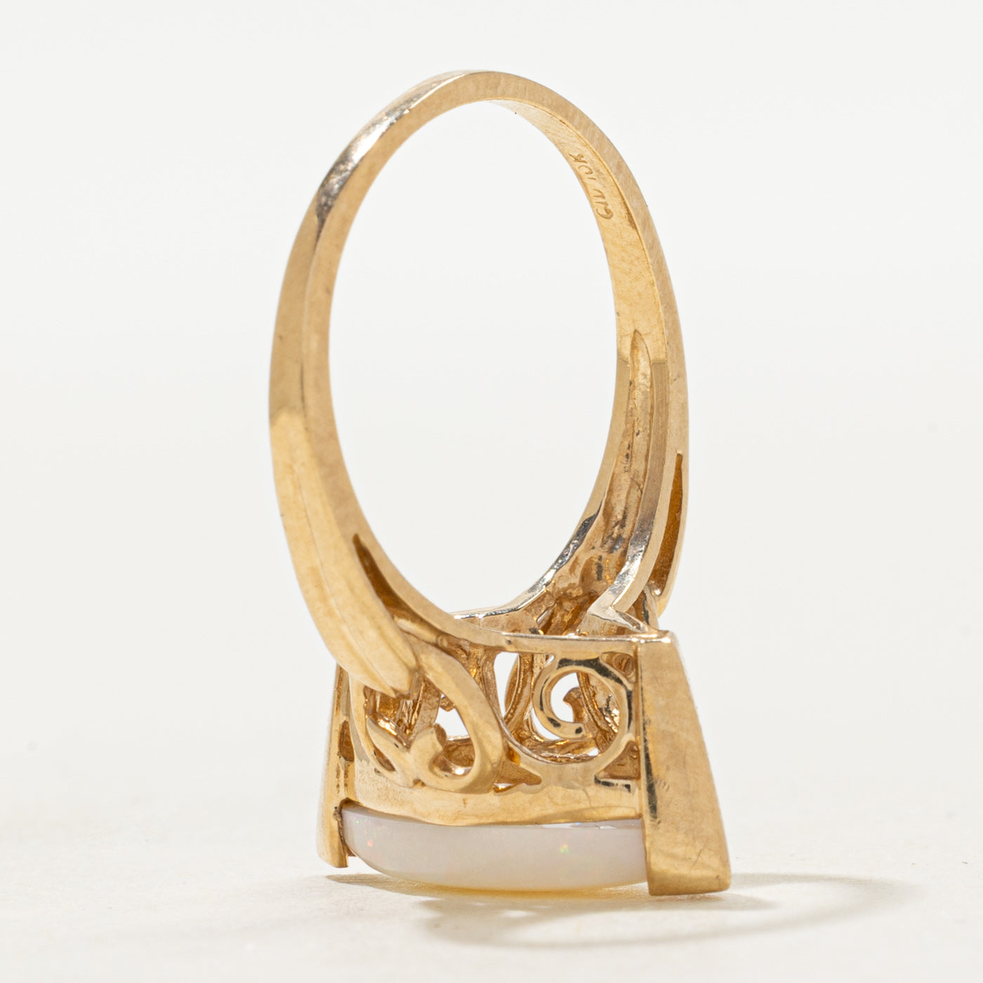 Bague navette en opale à volutes | 2,00 ct | Taille 6,75