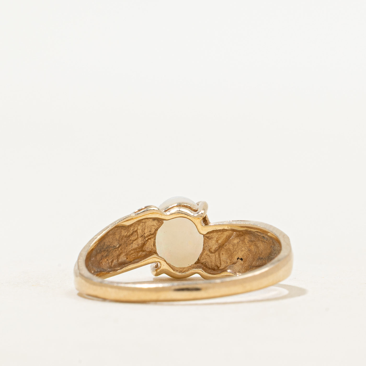 Cabochon Opal Grooved Ring | 0.46ct | SZ 6.5