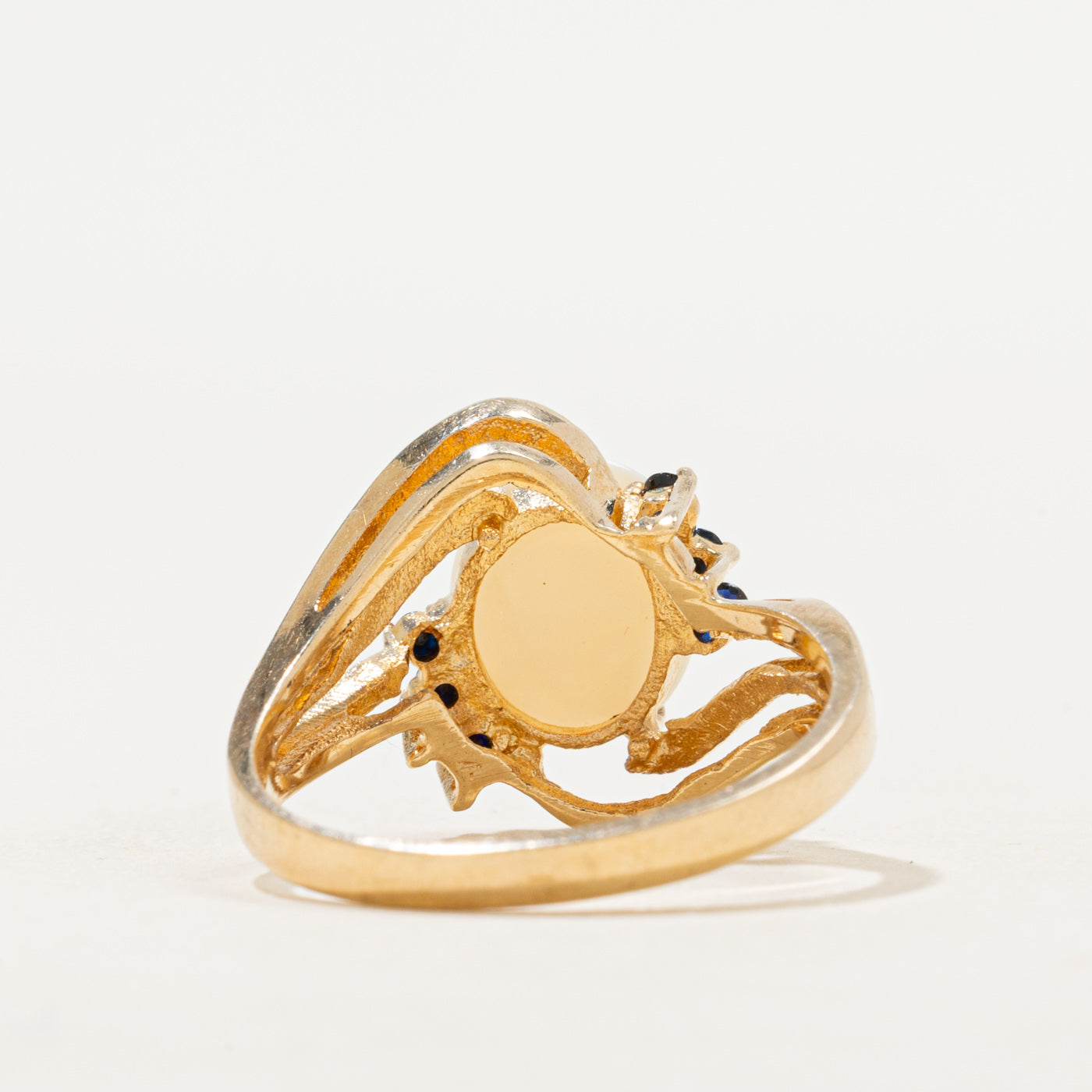 Bague ouverte en opale cabochon et saphir | 1,02 ct, 0,12 ct au total | Taille 8