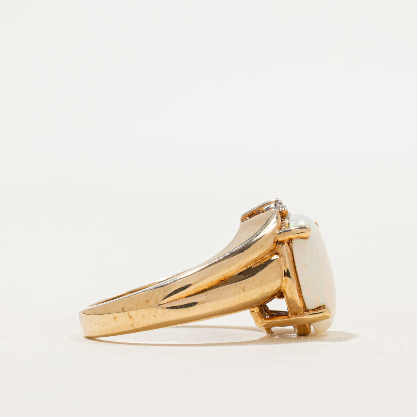 Opal & Diamond Grooved Cocktail Ring | 2.20ct, 0.16ctw | SZ 6.25