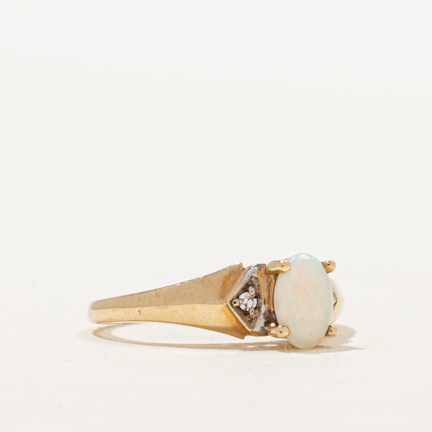 Cabochon Opal & Diamond Ring | 0.25ct, 0.01ct | SZ 2.5