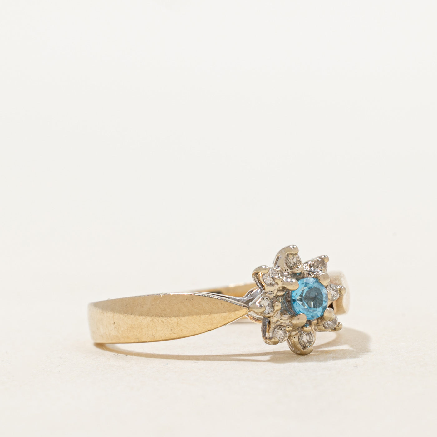 Blue Topaz & Diamond Petal Ring | 0.11ct, 0.04ctw | SZ 6.5 |