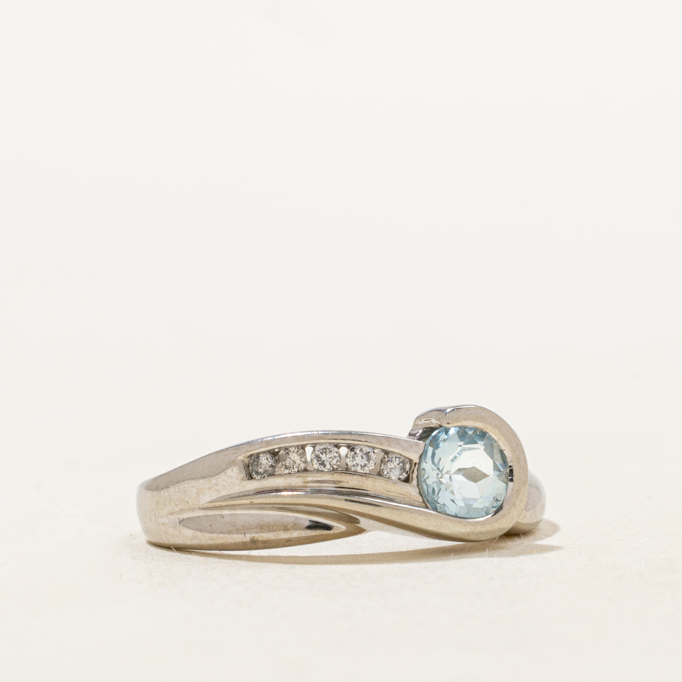 Semi Bezel Aquamarine & Diamond Crossover Ring | 0.44ct, 0.05ctw | SZ 6.5 |