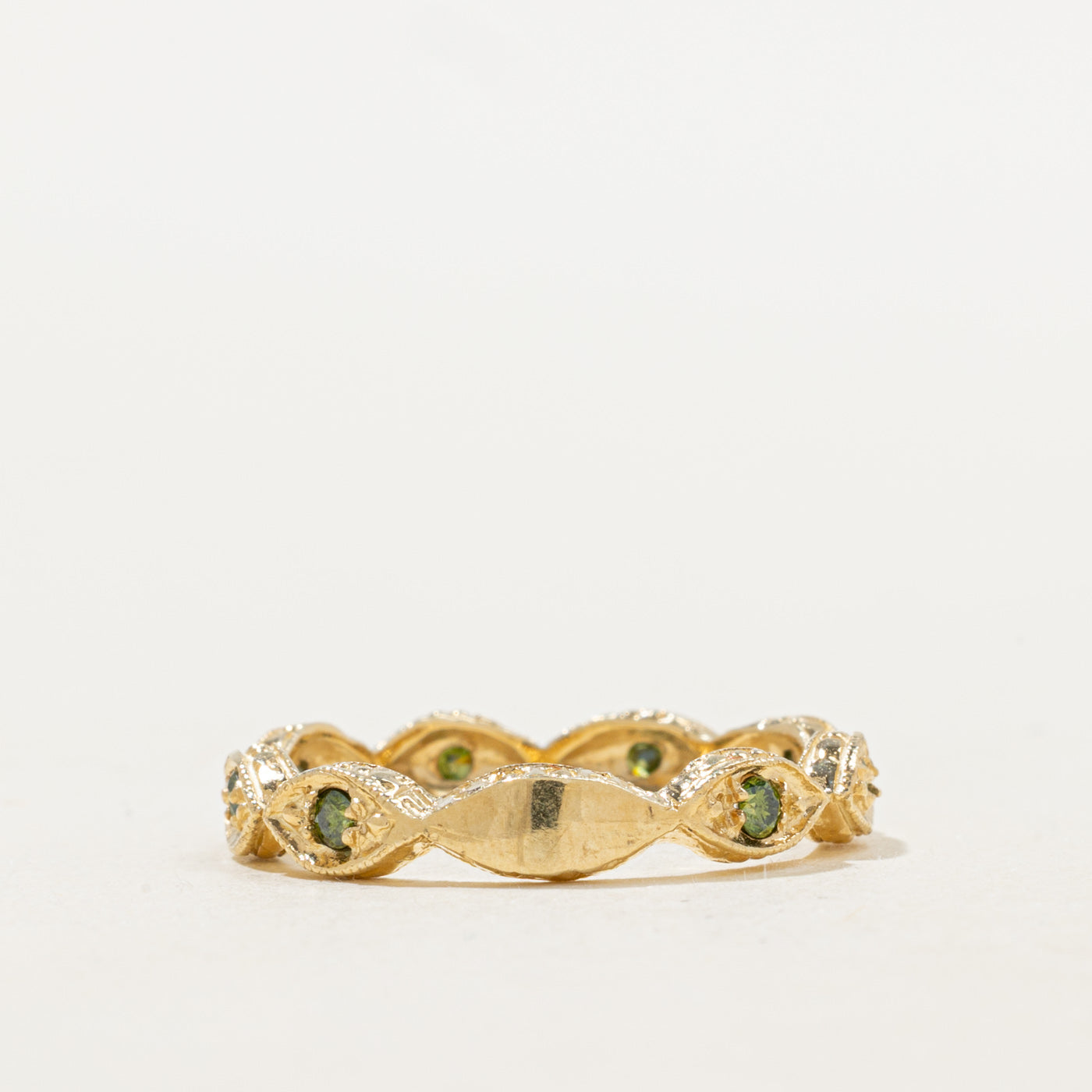 Eternity Green Diamond Scalloped Band | 0.16ctw | 3.45mm | SZ 7.25 |