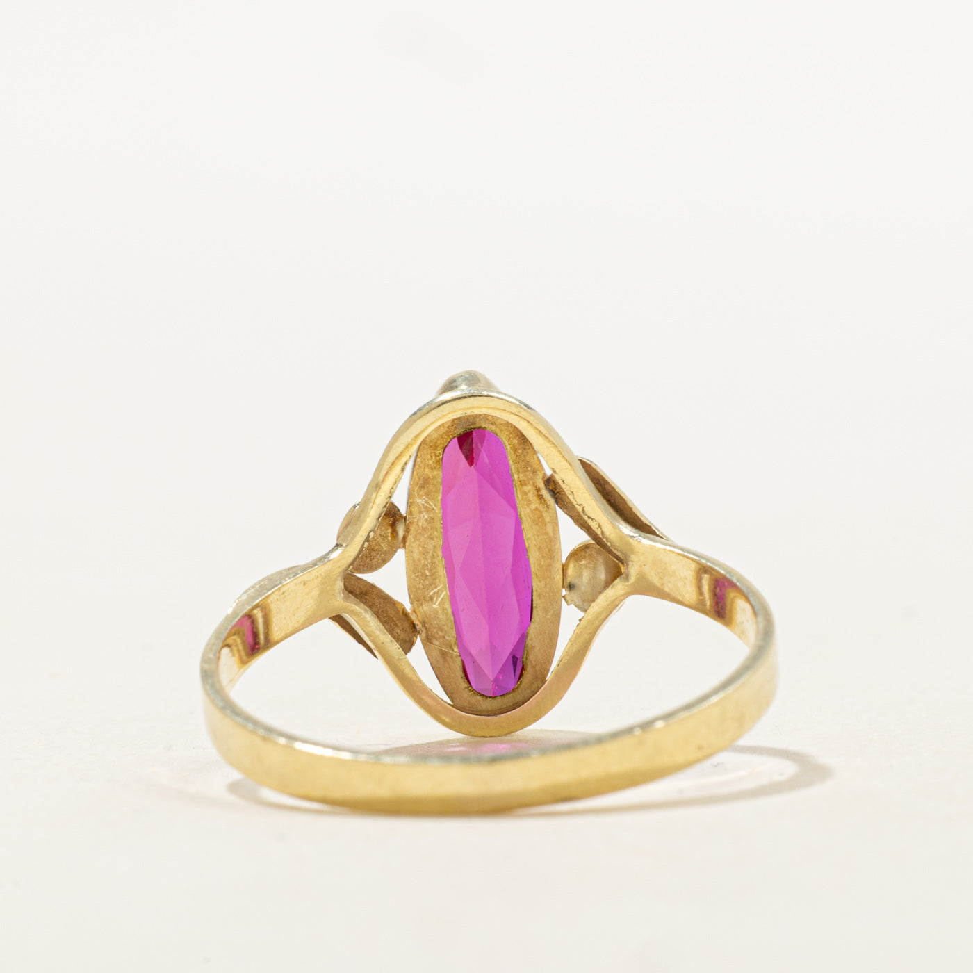 Bague navette en rubis synthétique serti clos | Taille 9,75 |