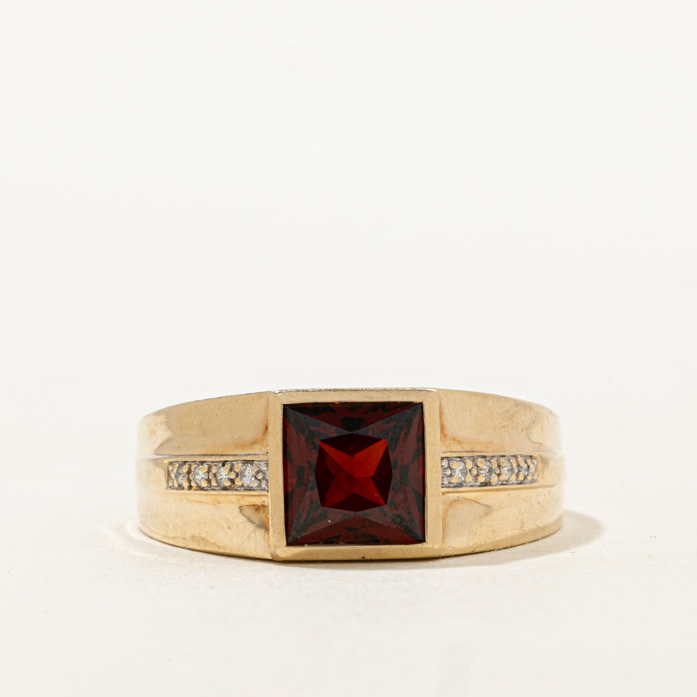 Princess Cut Garnet & Diamond Signet Ring | 3.16ct, 0.04ctw | SZ 12.0 |