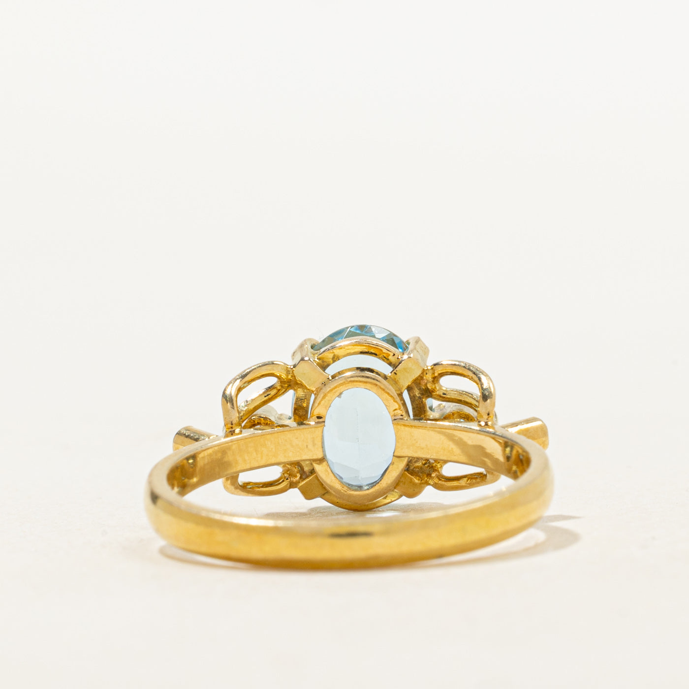 Oval Cut Aquamarine & Diamond Openwork Ring | 1.27ct, 0.05ctw | SZ 7.0 |