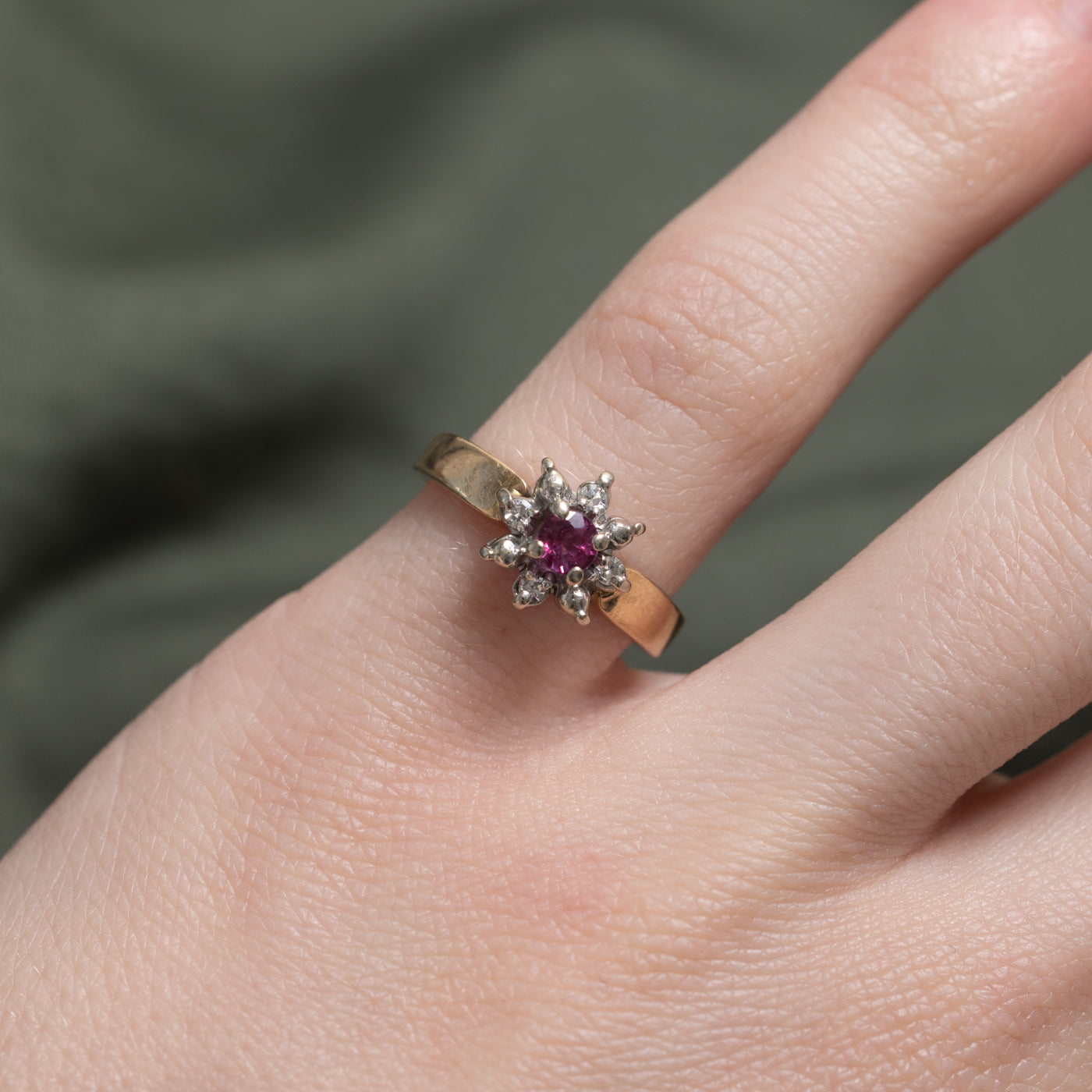 Ruby & Diamond Petal Ring | 0.22ct, 0.04ctw | SZ 4.0 |