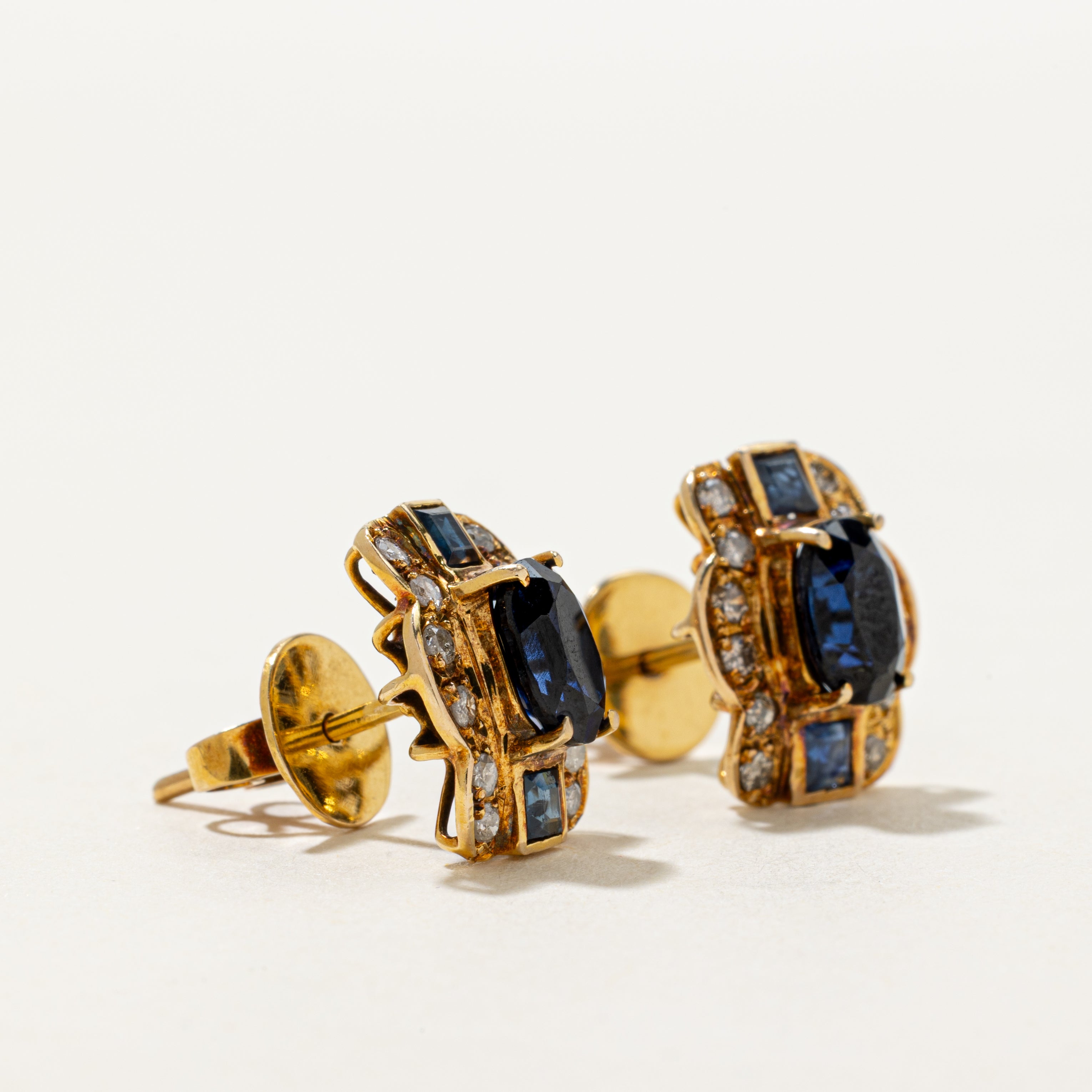 Boucles d'oreilles puces en saphir synthétique et naturel et diamants | 1,95 ct, 0,29 ct