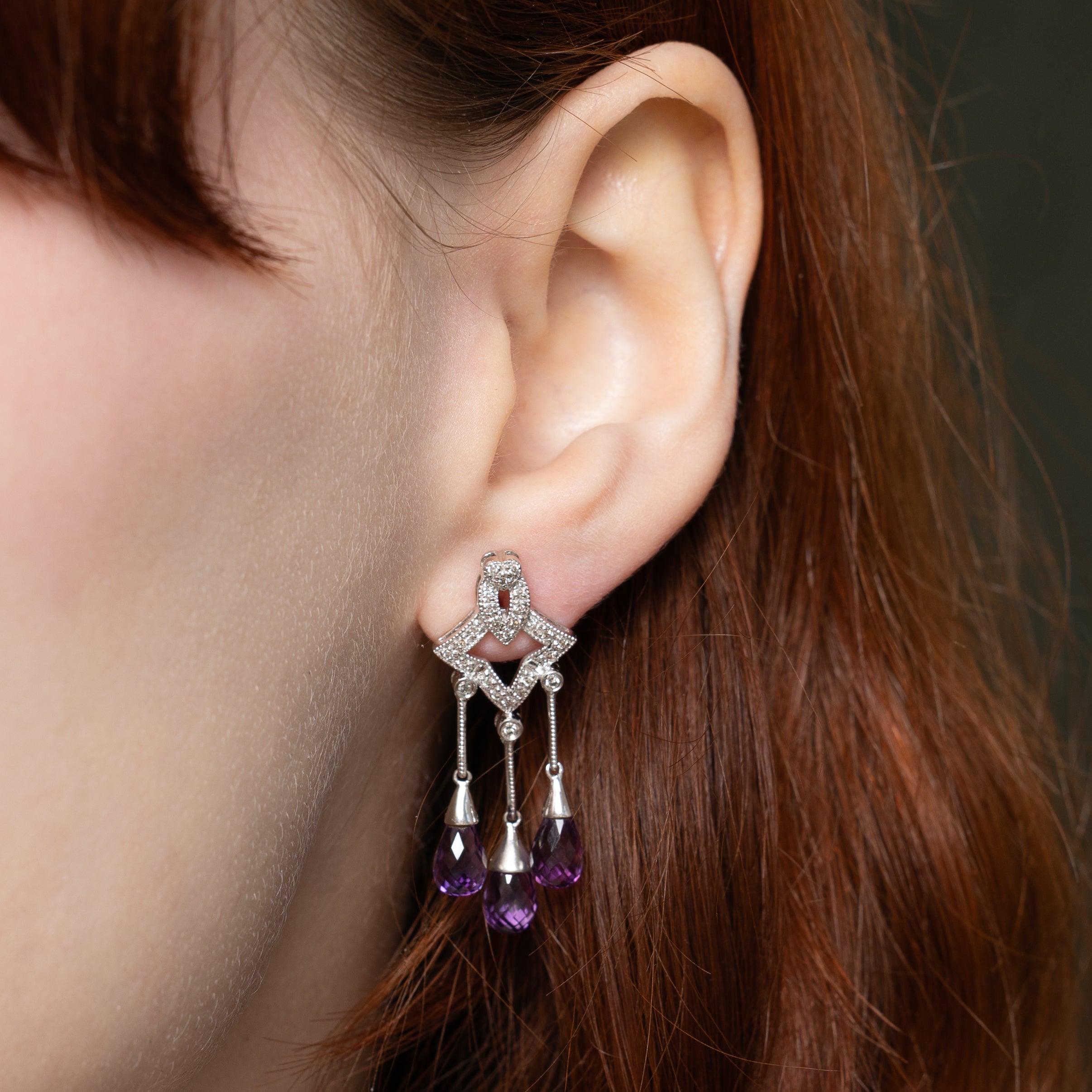 Boucles d'oreilles chandelier en améthyste taille briolette et diamants, serties de perles | 6,00 ct, 0,25 ct